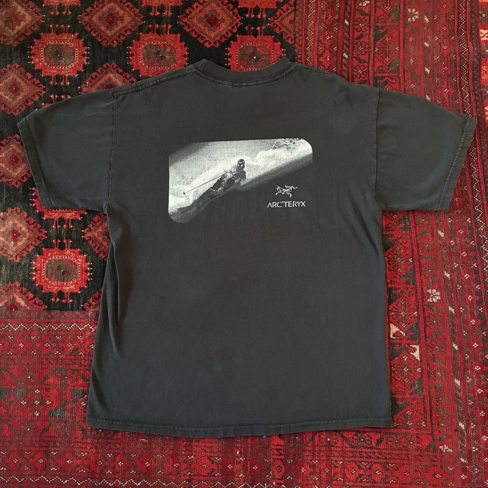 Vintage Arc’teryx Men’s Short Sleeve Graphic Ski T Shirt Large RARE gallery