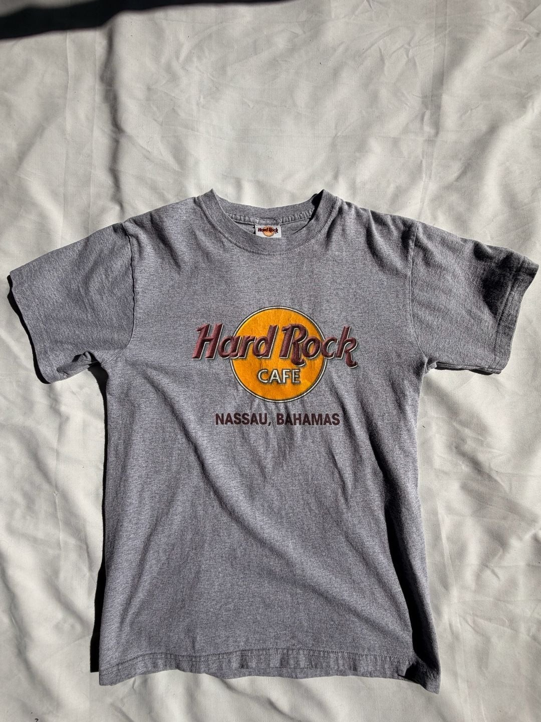 Hard Rock Cafe Nassau Bahamas Graphic Logo T-Shirt Gray gallery