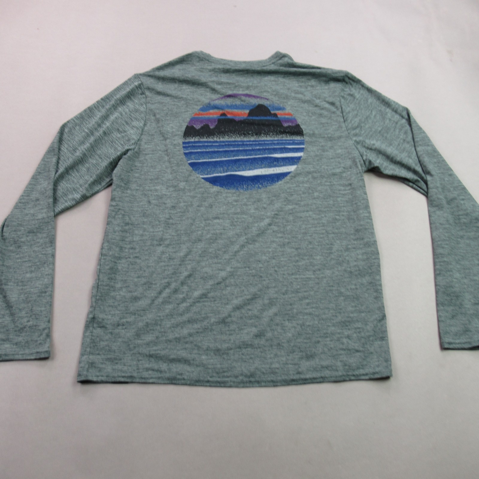 Patagonia Shirt Mens Small Long Sleeve Crew Neck Green Outdoor Lightweight gallery