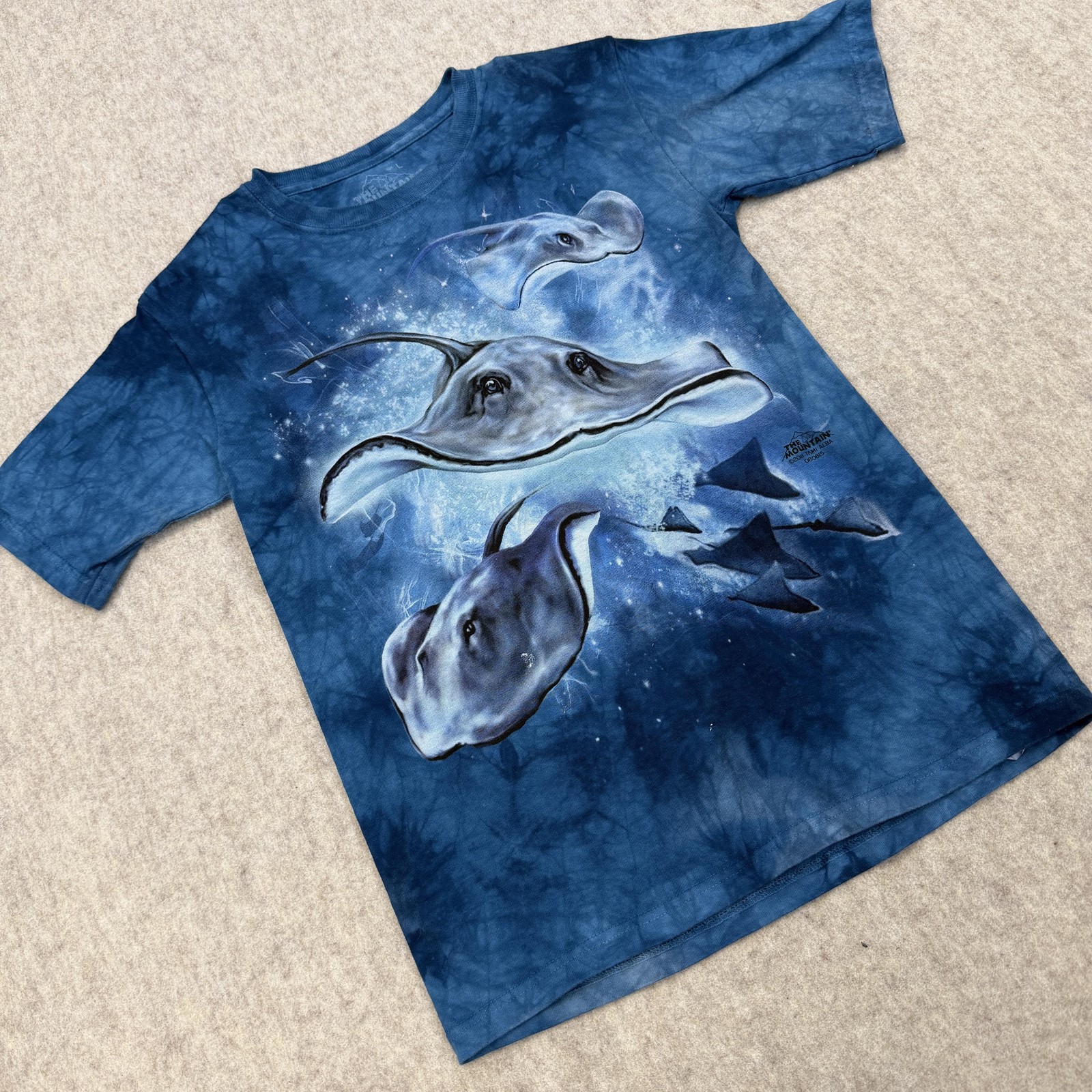 The Mountain Shirt Youth Large Blue Stingray Ocean Graphic Tie Dye Sea Life Tee gallery