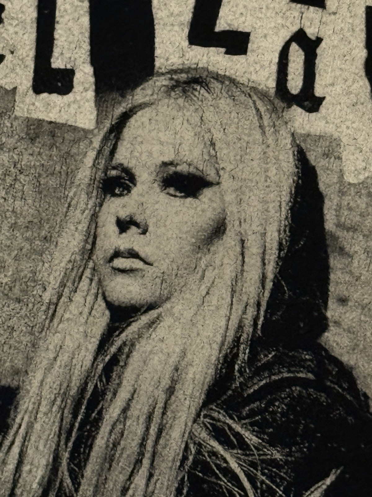 Avril Lavigne concert shirt 2025 Men’s XL gallery