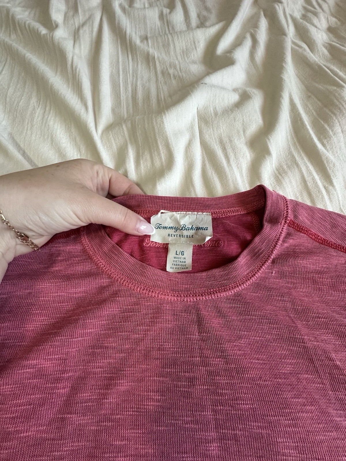 Tommy Bahama Men’s L Salmon Reversible Crew Neck Short Sleeve Solid T-Shirt gallery