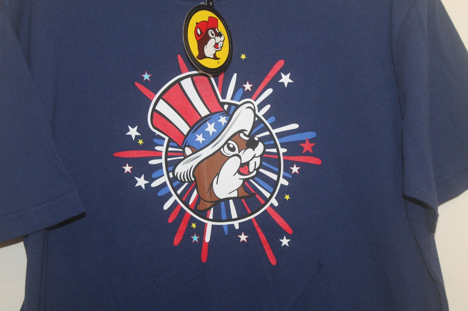 Bucee's Navy Land of The Free Home of The Beaver T-Shirt Size Medium New W/Tags gallery