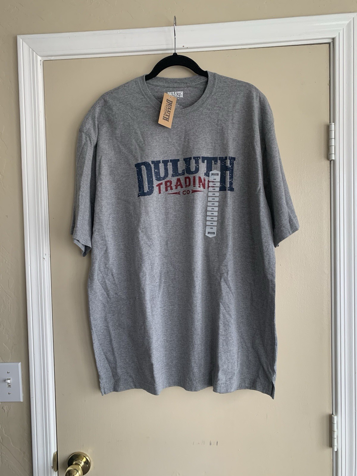 Duluth Trading Co Longtail T Gray Logo Word Spellout Cotton T- Shirt Men's L gallery