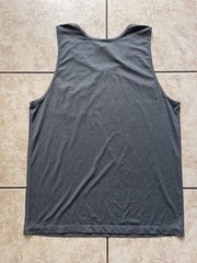 Vuori Men’s Strato Performance Sleeveless Pocket T-Shirt Large Sport Running Top