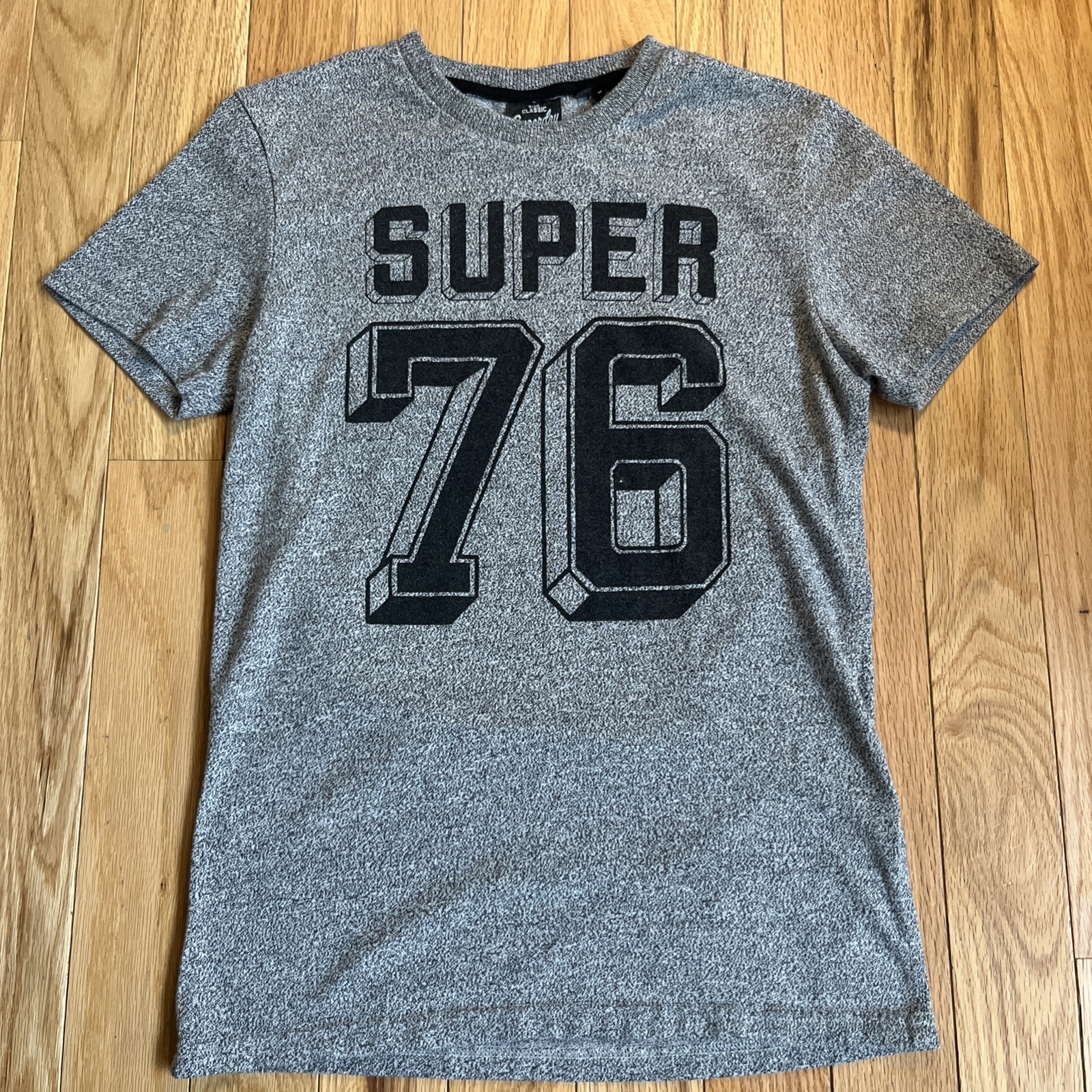 The Classic Superdry Comets T-Shirt Men’s Gray Vintage Goods Co Size Medium Knit gallery