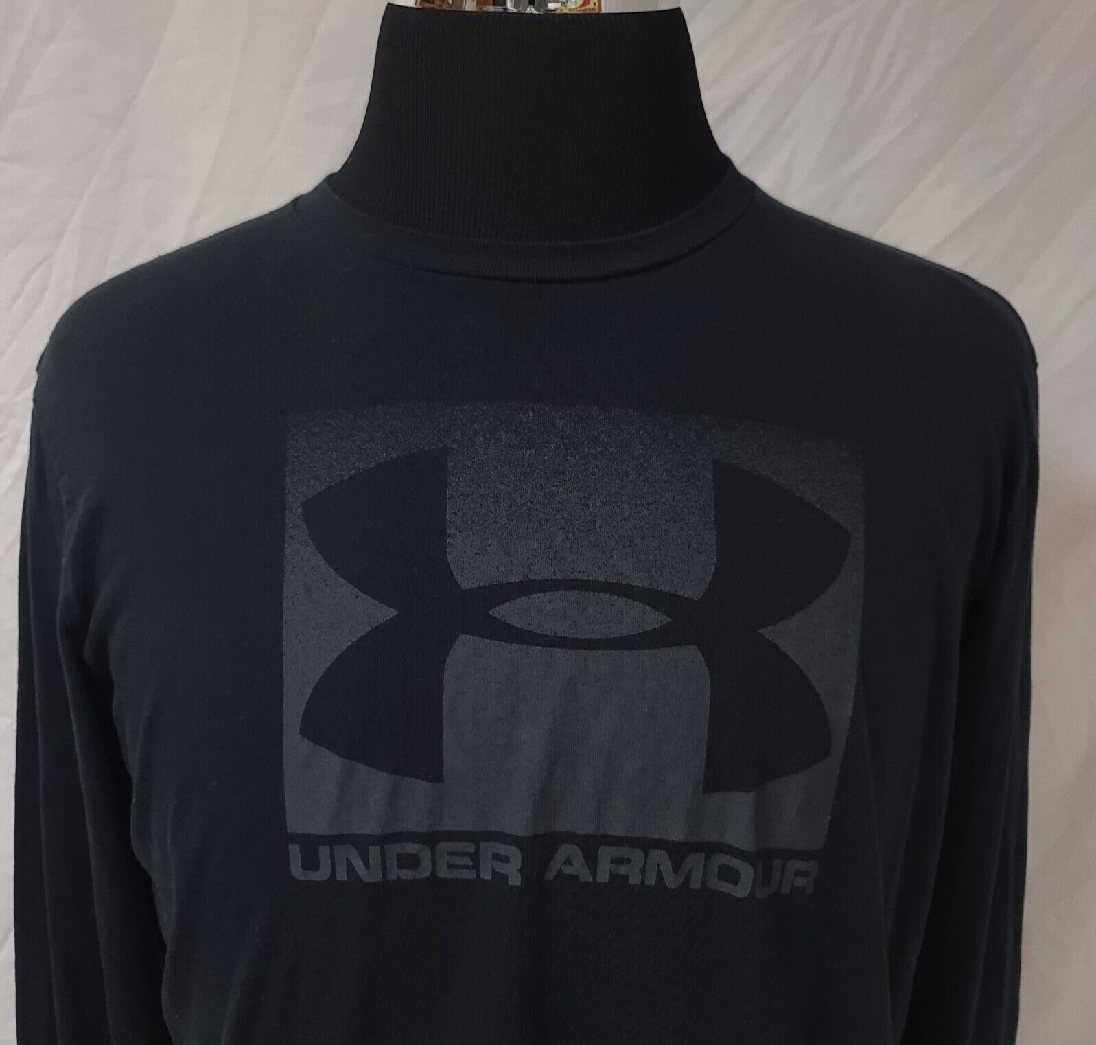 Under Armour Heat Gear Large Black BIG LOGO Spell Out Long Sleeve Crew T- Shirt gallery