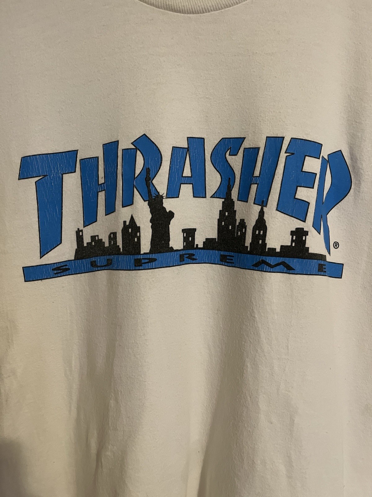 Supreme Trashed Tee White L Skyline 2021 Large