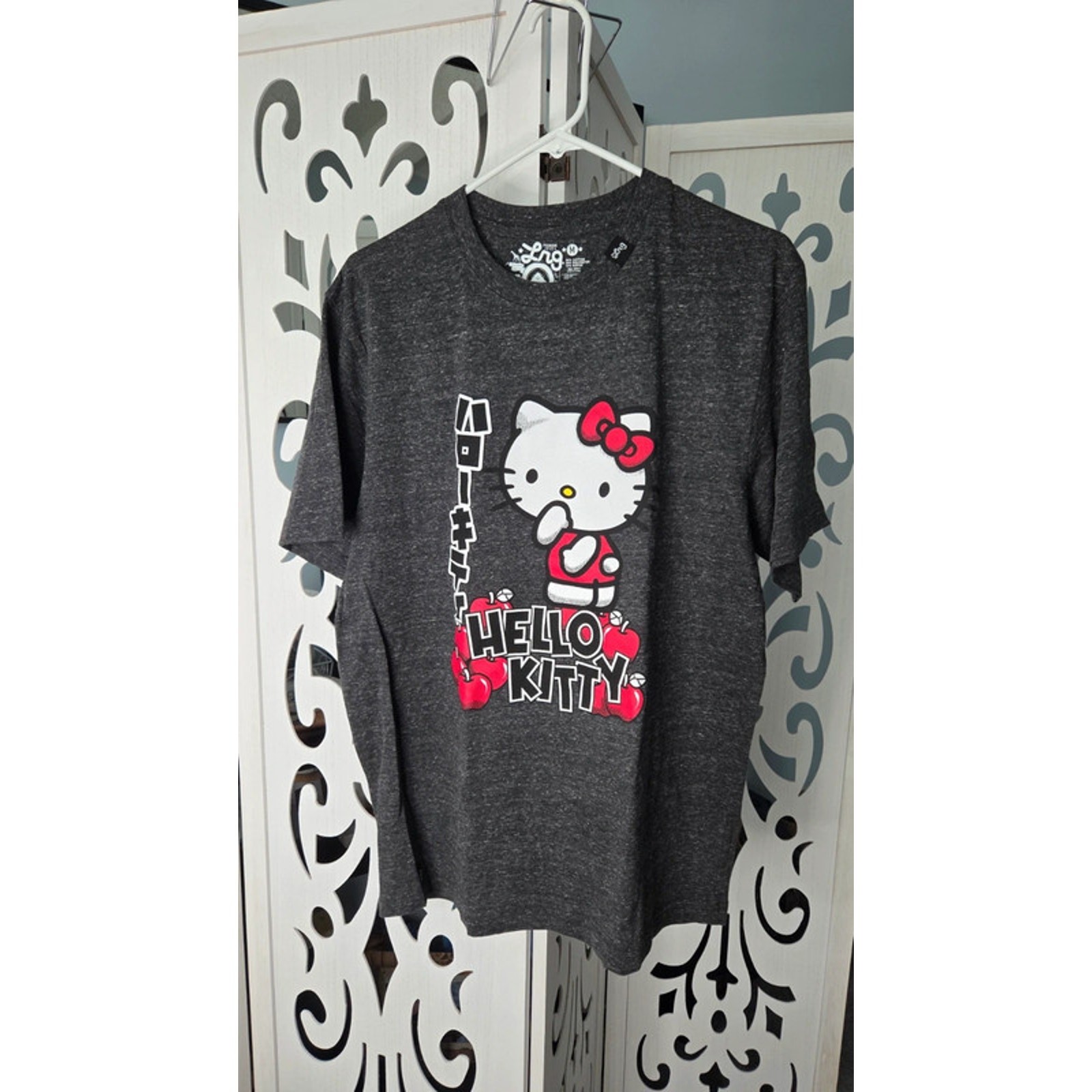 LRG Hello Kitty Apple Graphic Tee Gray Marled Sanrio Kawaii Shirt New Medium