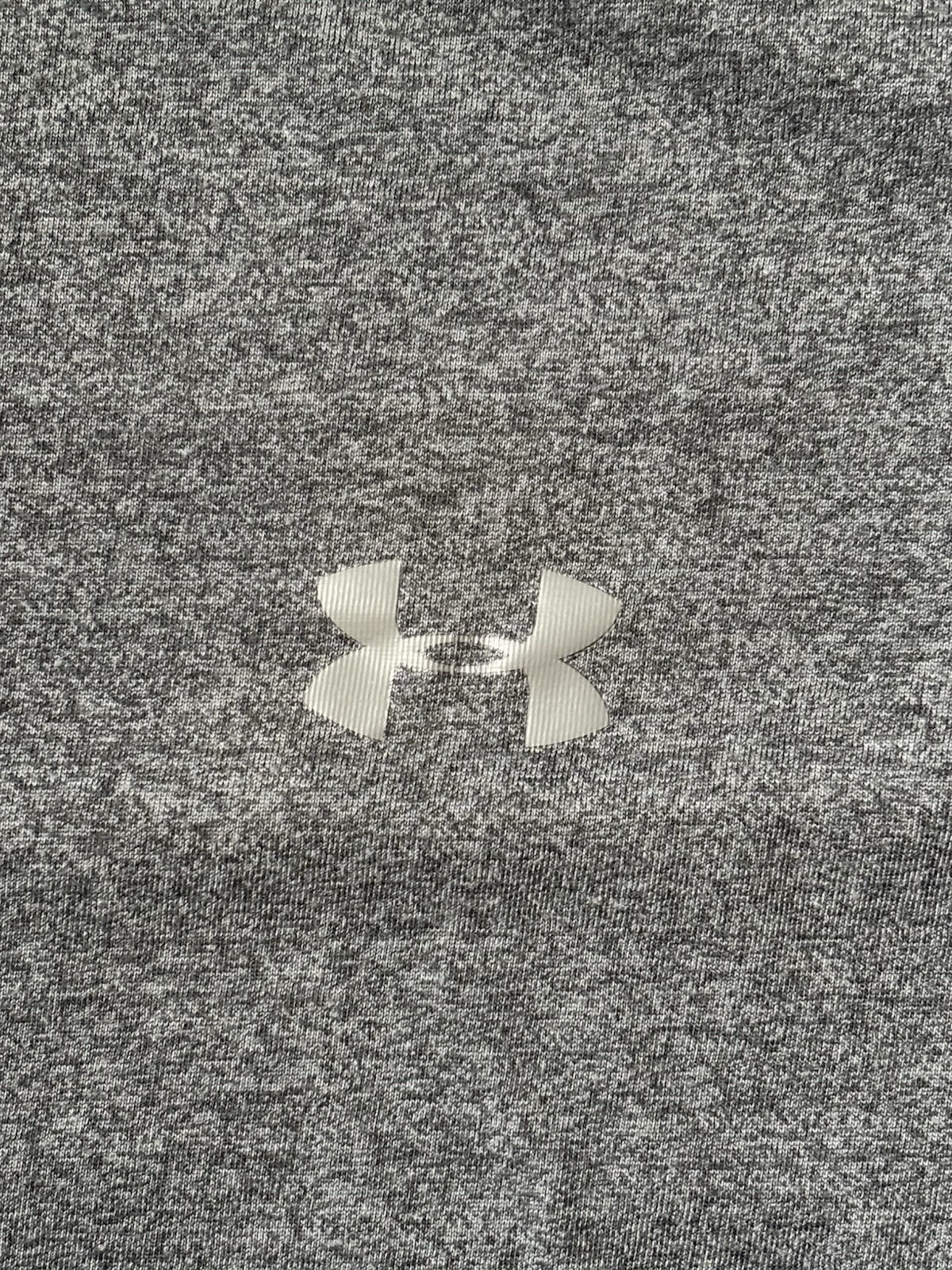 Under Armour Loose Fit T-Shirt Mens XL Gray Heat Gear Small Logo gallery
