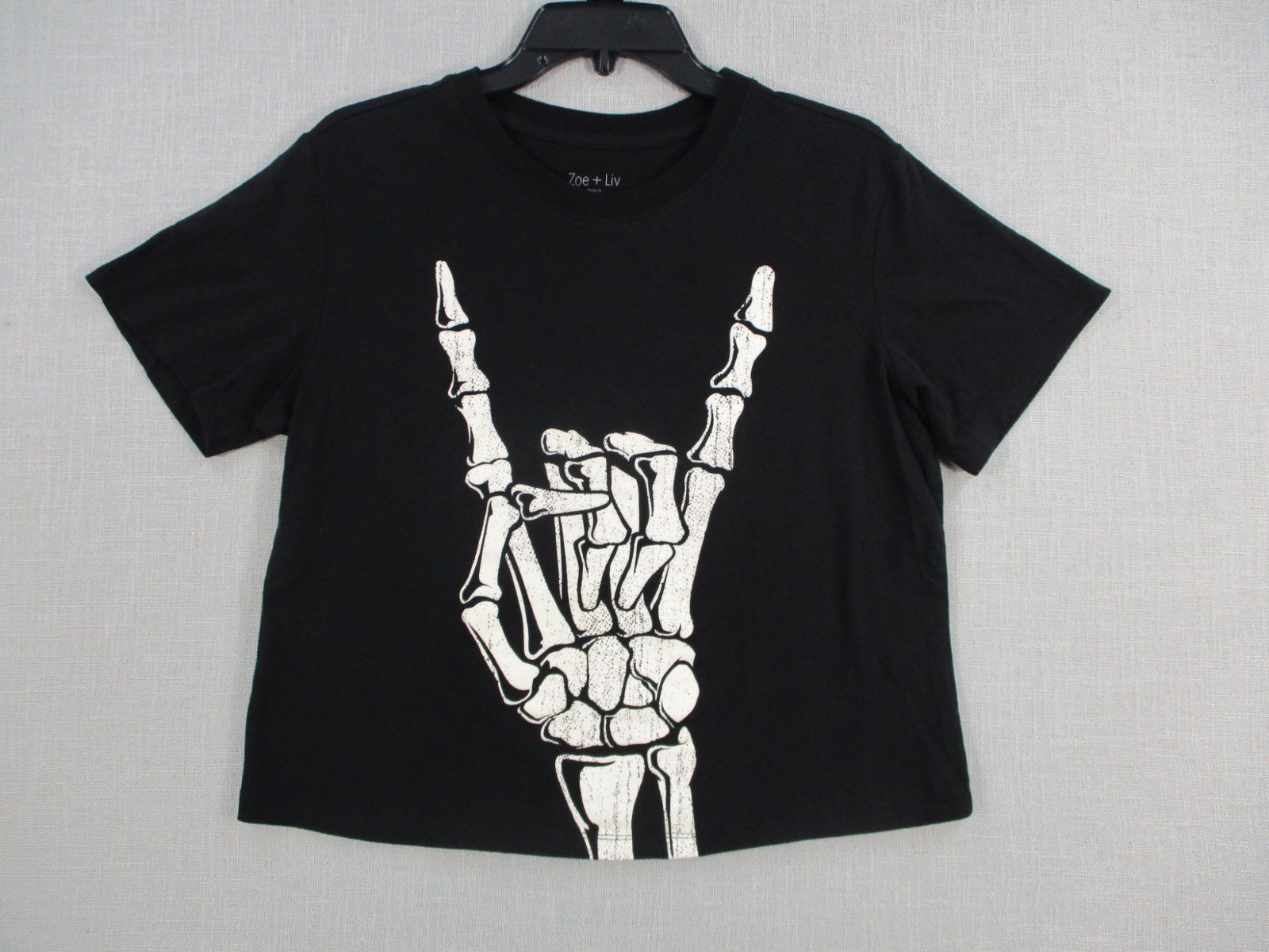 Skeleton Hand Graphic Black T-Shirt By Zoe + Liv Size Large Cotton Blend Large