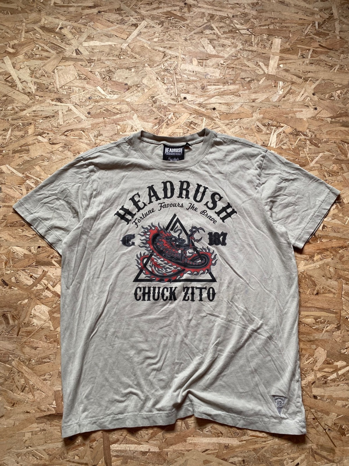 Light Grey Headrush with dragon Graphic T-shirt size 2XL Regular fit men’s