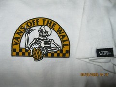 NWOT Vans Off the Wall Chillin Since 1966 Men Shirt Size SMALL Classic Fit