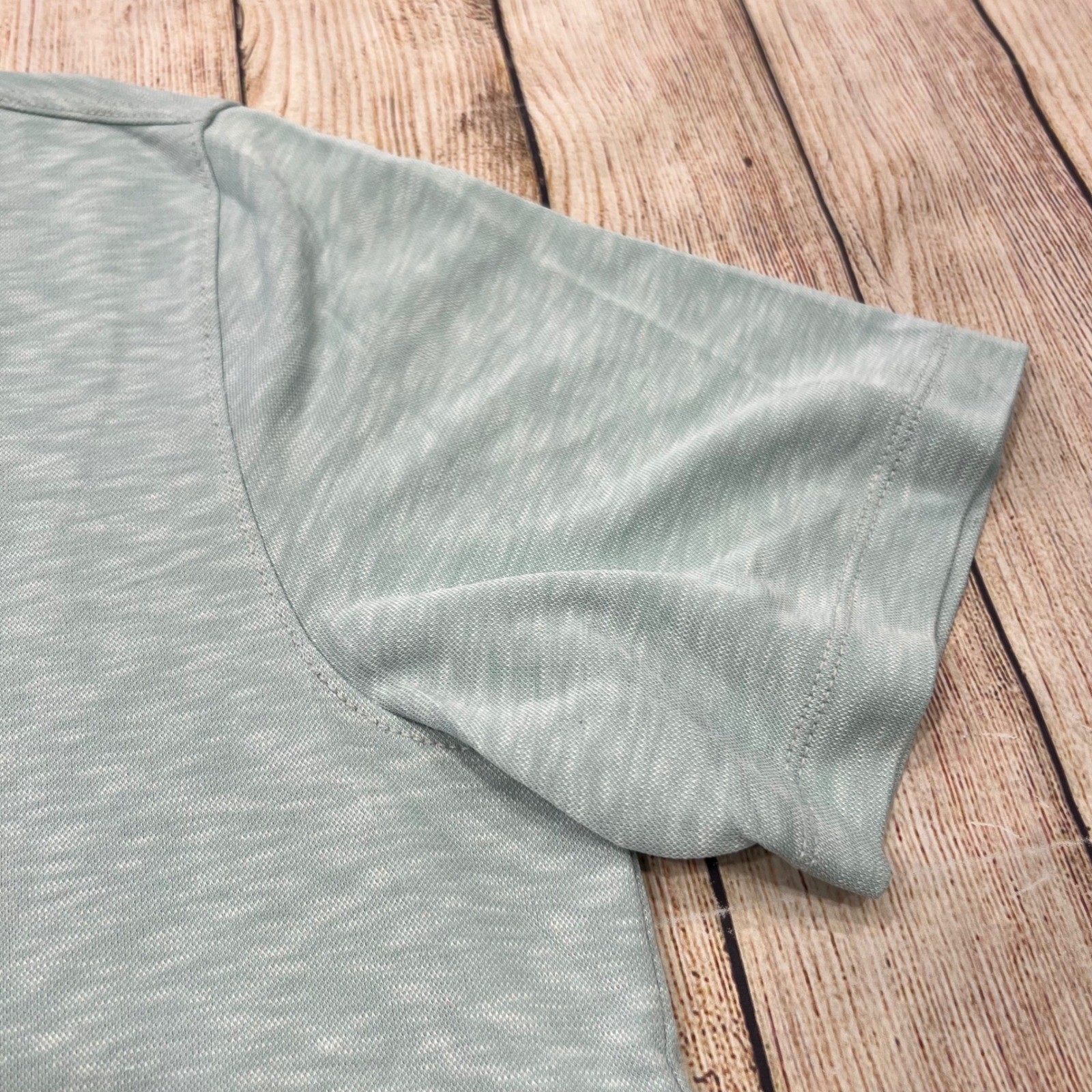Johnston & Murphy Mens V-Neck T-Shirt Large Sage Green Marled Modal Blend gallery