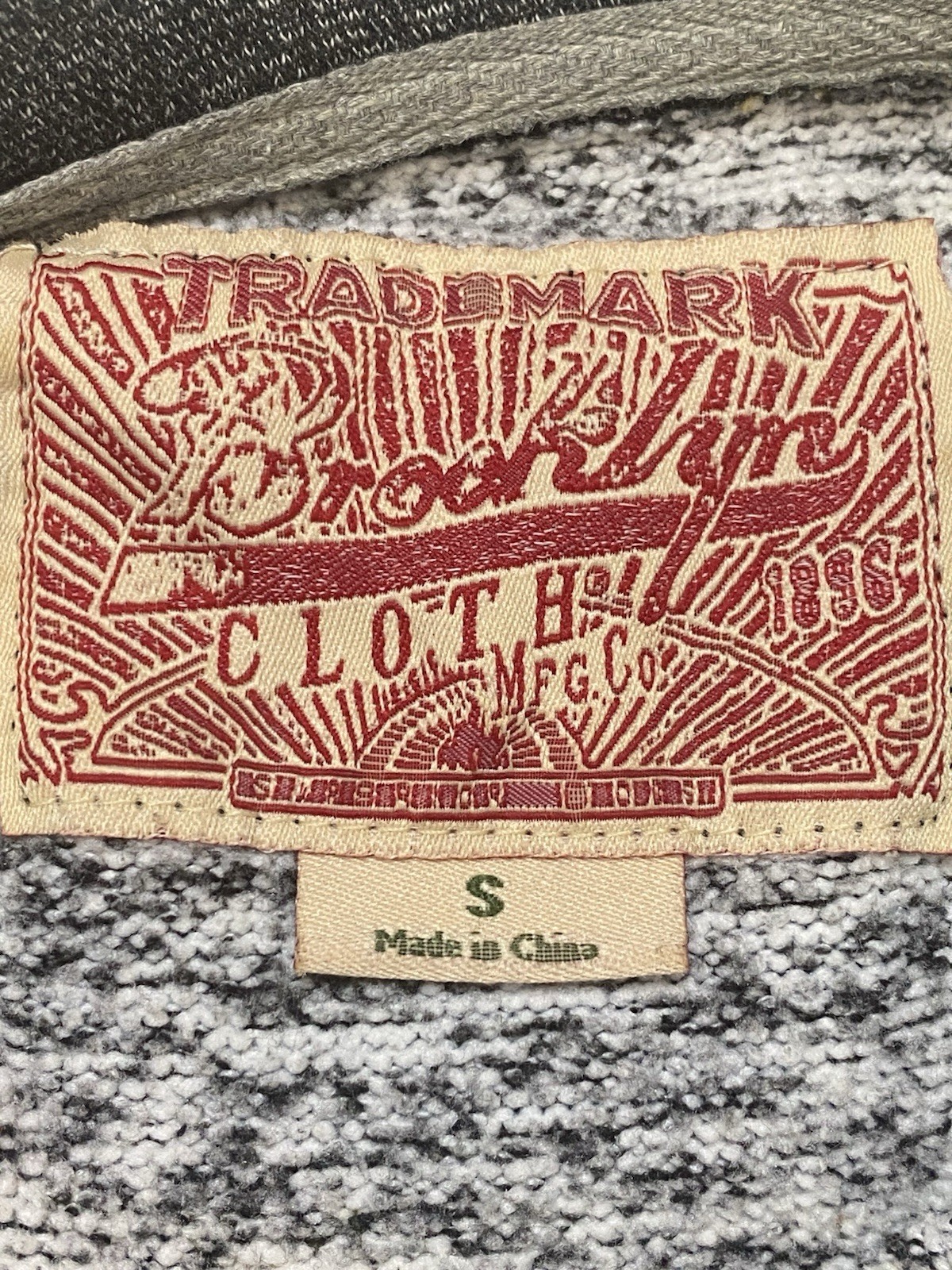 Brooklyn Men’s Aztec Print Shirt Size Small Street Wear Fall Winter Warm gallery