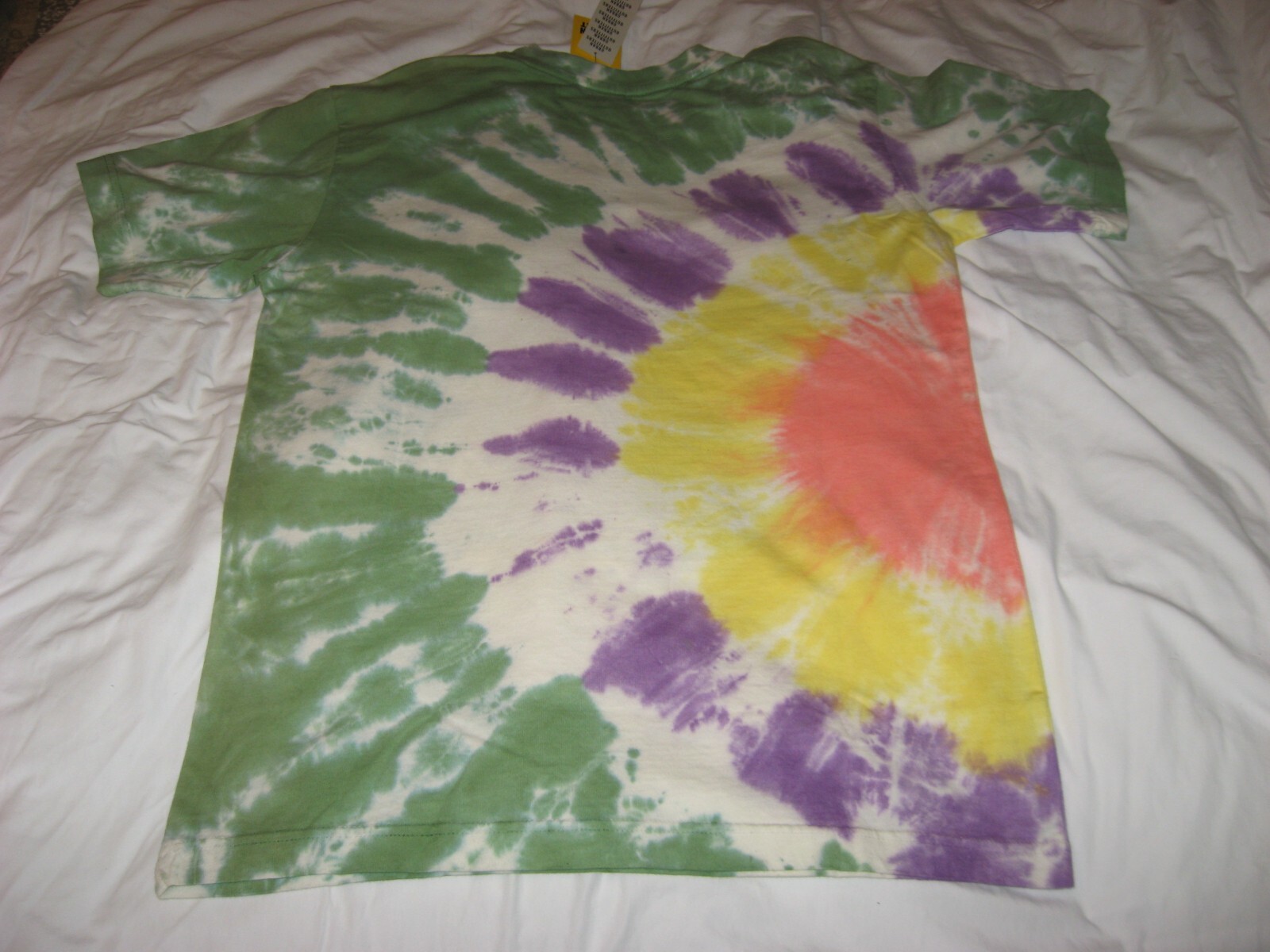 CHINATOWN MARKET MEN'S MEDIUM MULTI-COLOR TROPICAL T-SHIRT BRAND NEW WITH TAGS gallery