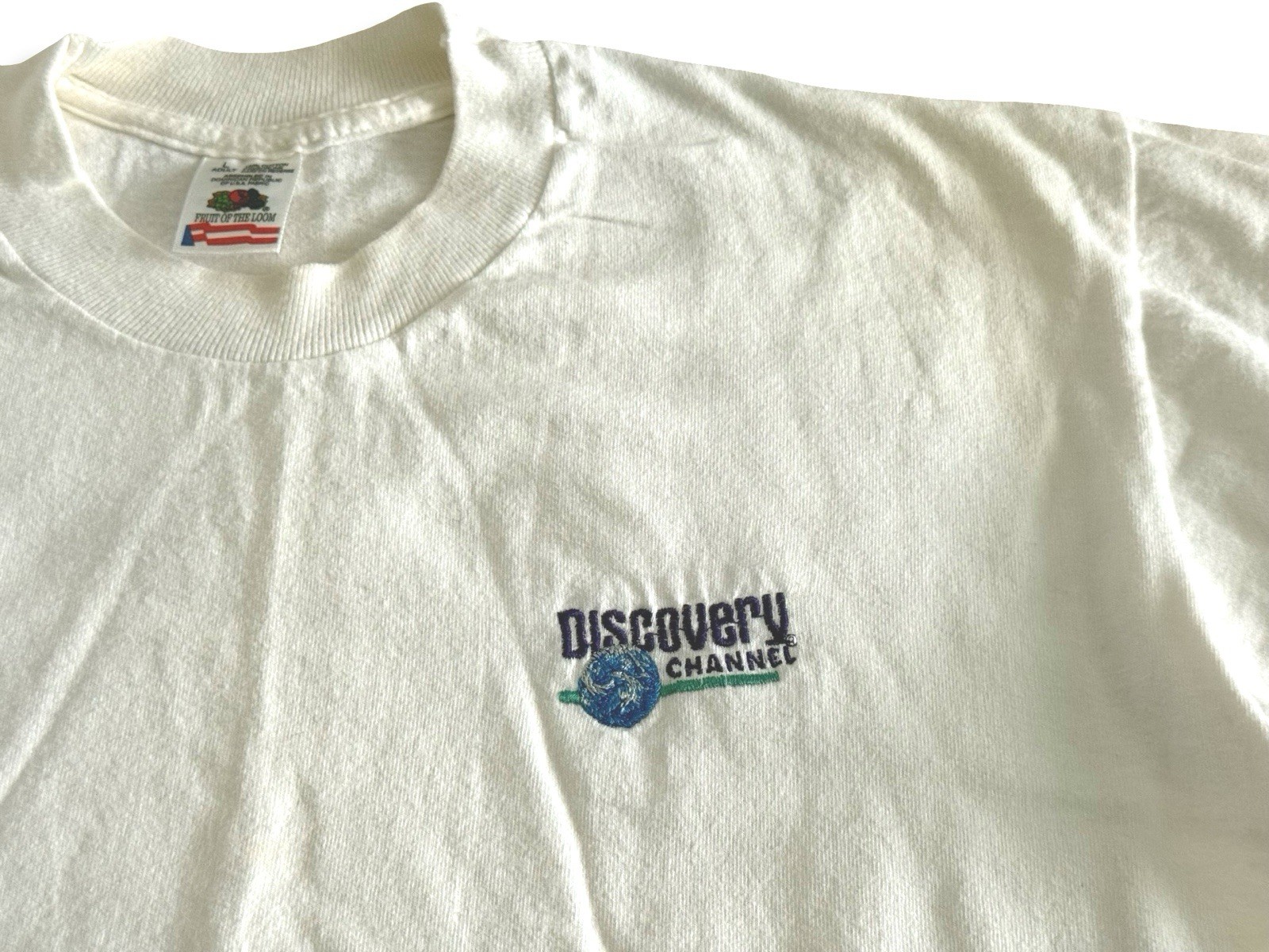 Vintage 90s Discovery Channel Adult Large TV Promo White Graphic Logo T-Shirt gallery
