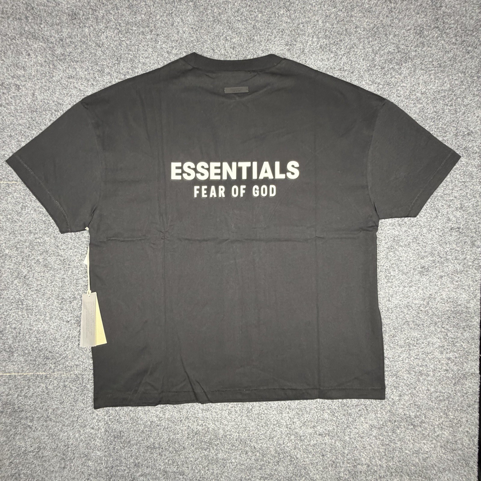 Fear of God Essentials T-Shirt Black Boxy Logo Graphic Tee Mens gallery