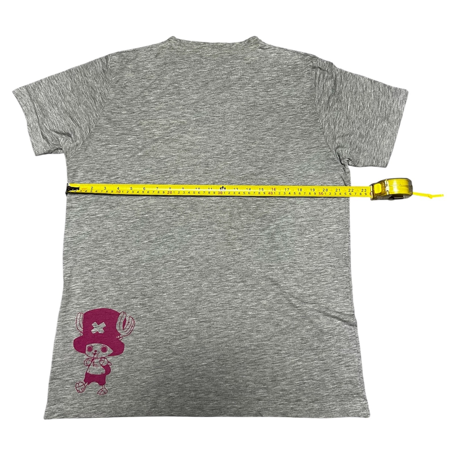 Uniqlo UT One Piece tony tony chopper light grey tshirt XL gallery