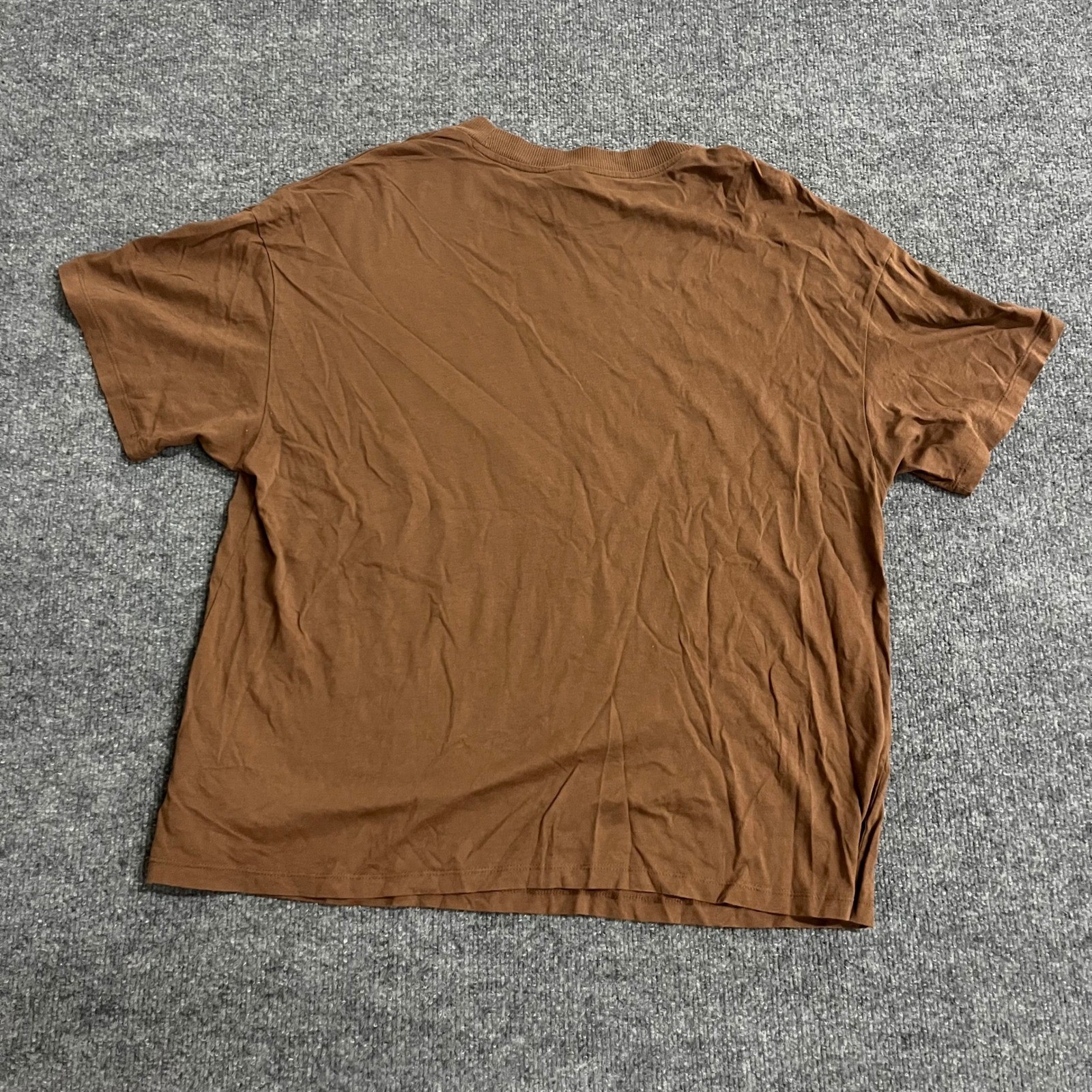 H&M Graphic T-Shirt Mens Size S Brown 2003 Annual Tour Racing Speed Sports Car gallery