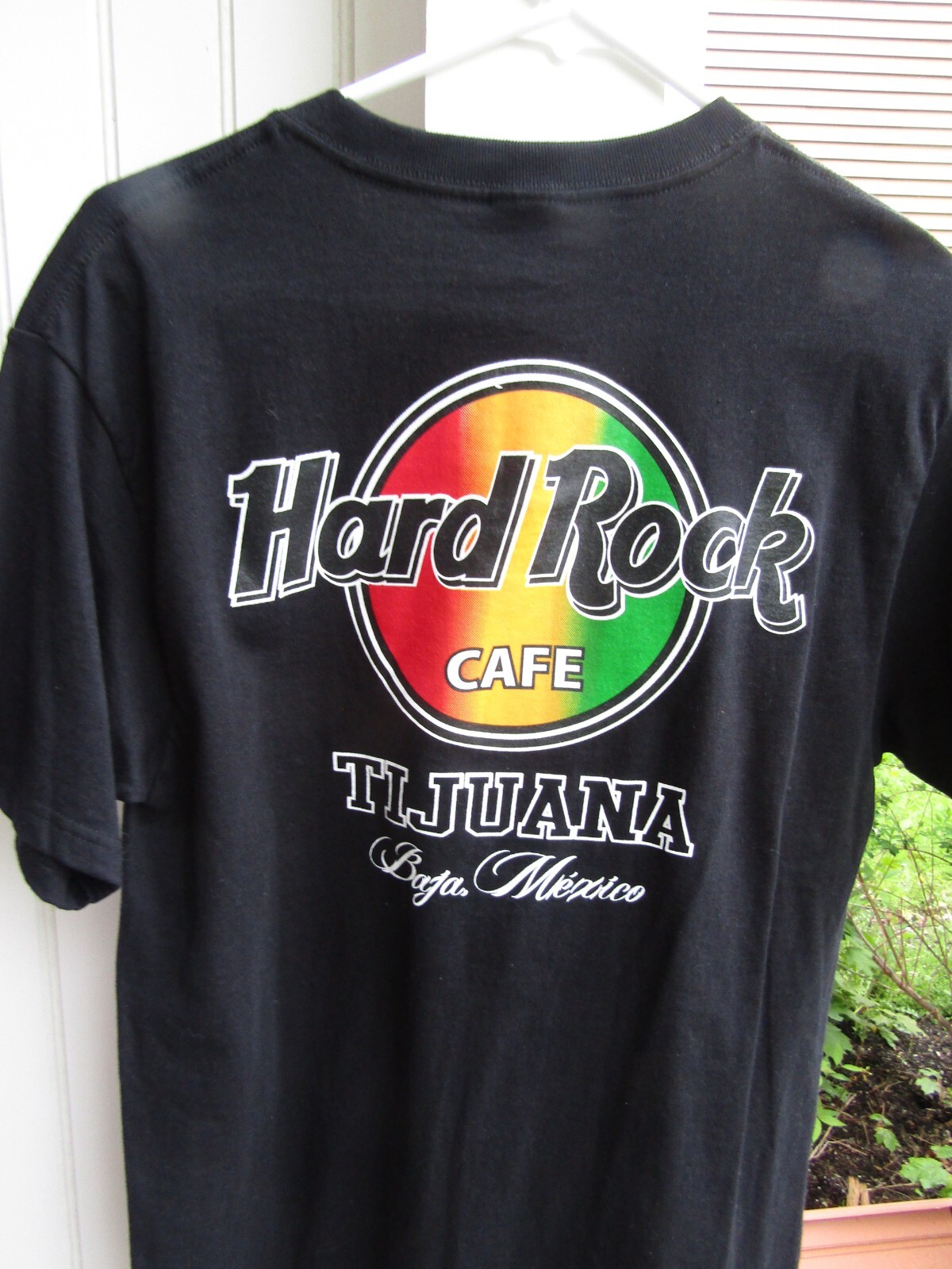 Vintage Hard Rock Cafe Tijuana Mexico T Shirt Size M great graphics NICE