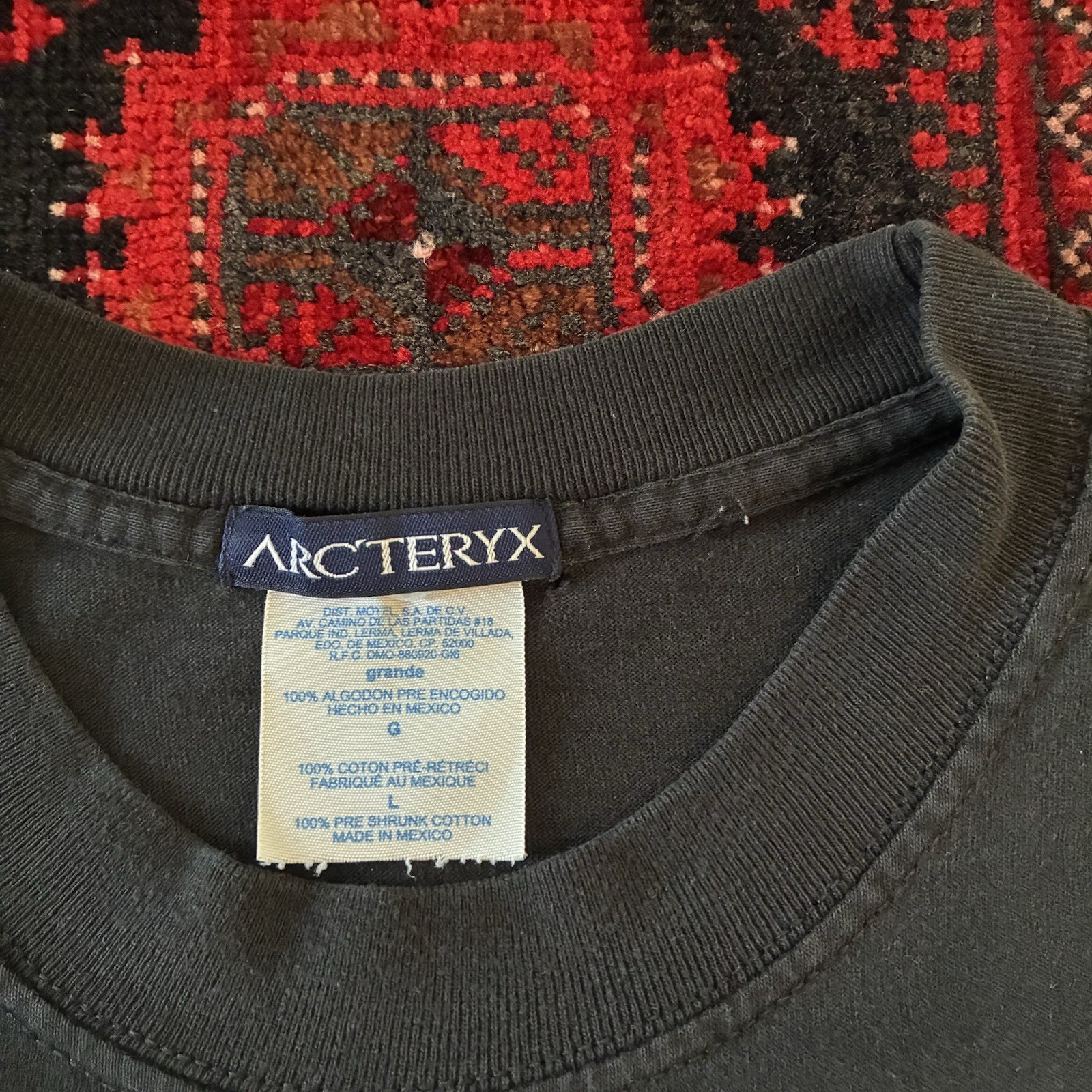 Vintage Arc’teryx Men’s Short Sleeve Graphic Ski T Shirt Large RARE gallery