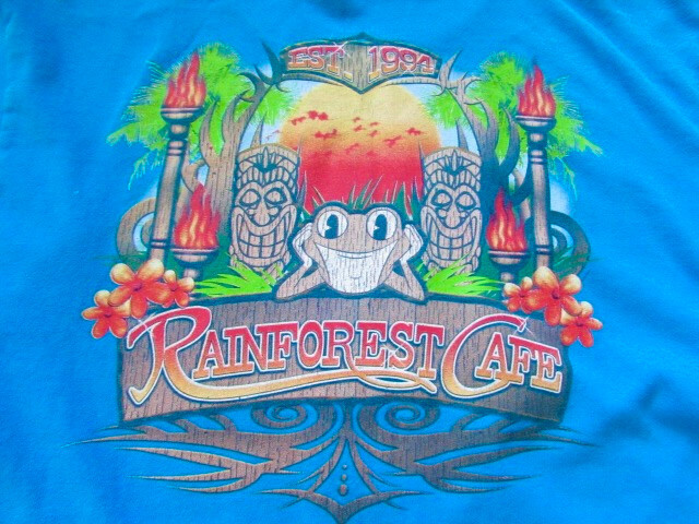 RAINFOREST CAFE ~ Men's M ~ LOT of 2! Crew Neck 100% Cotton Graphic T-Shirts a89 gallery