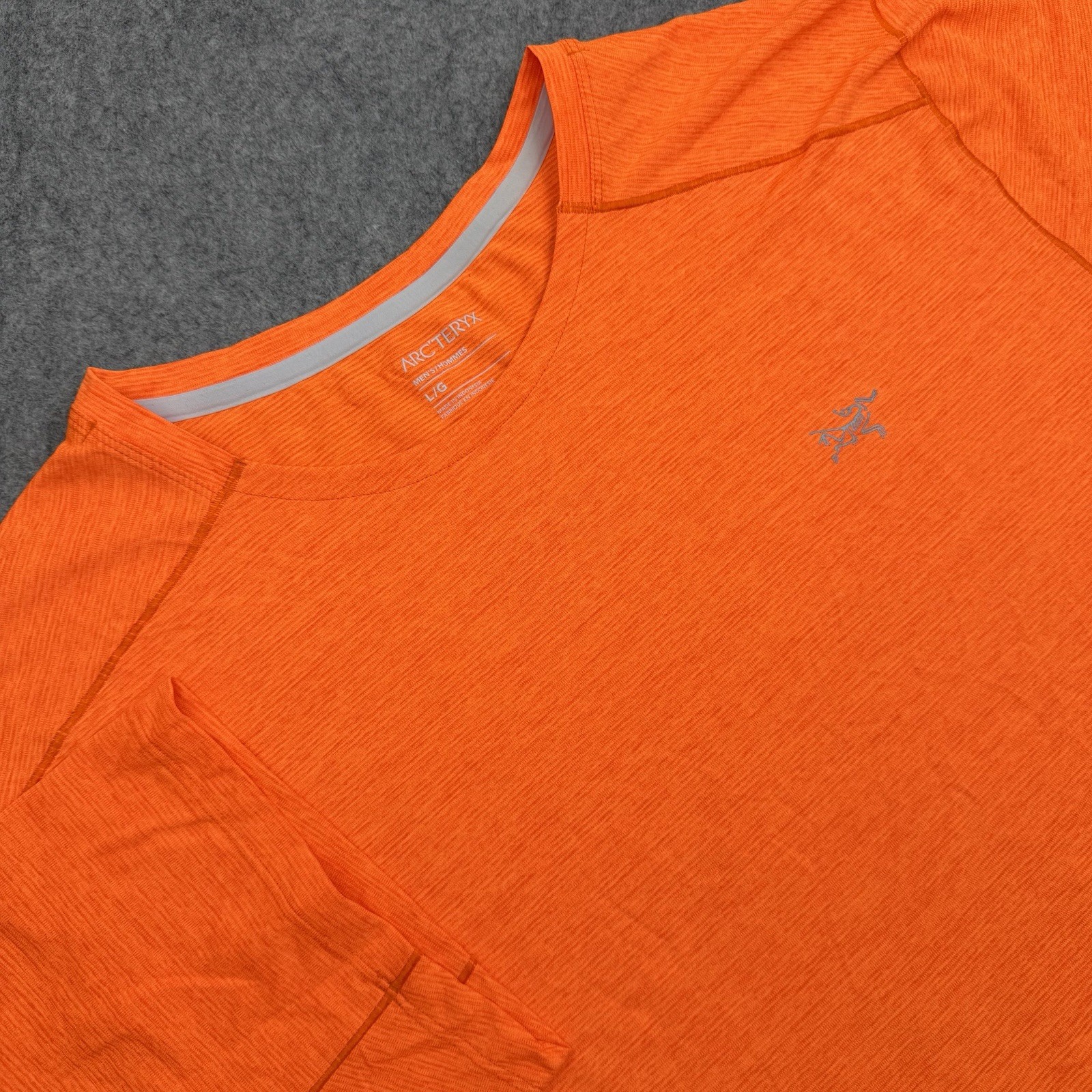 Arcteryx Shirt Mens Large Orange Cormac Crew Gym Training Performance Hiking