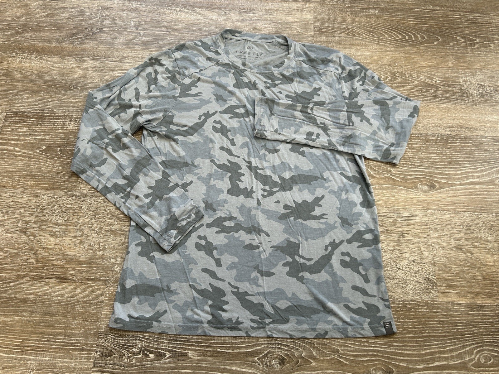 Free Fly Mens Camo Print Performance Bamboo Long Sleeve T Shirt Lightweight Sz M