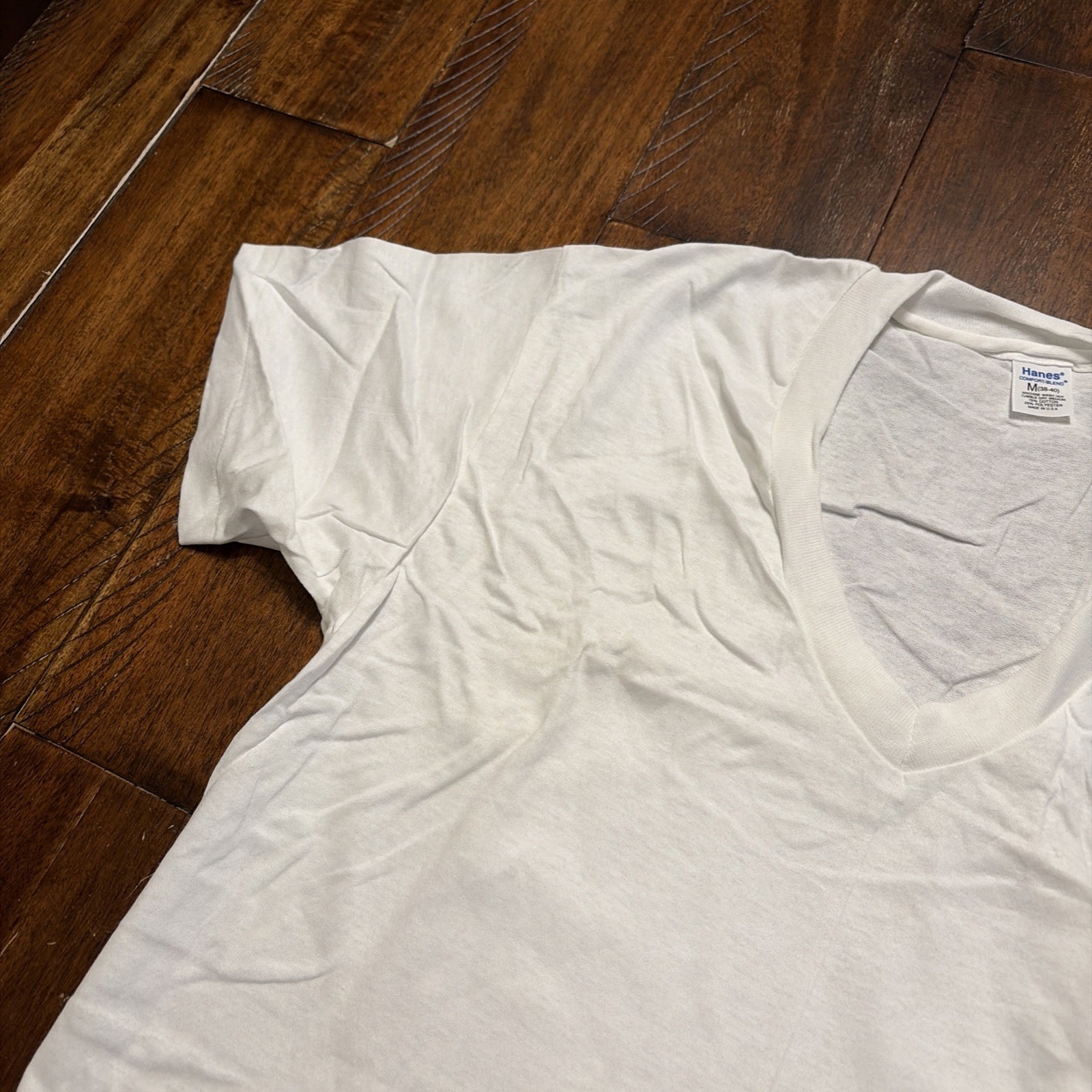 Hanes Vintage 80s Comfort Blend T-Shirt V Neck Men's M Undershirt Made USA 9 gallery