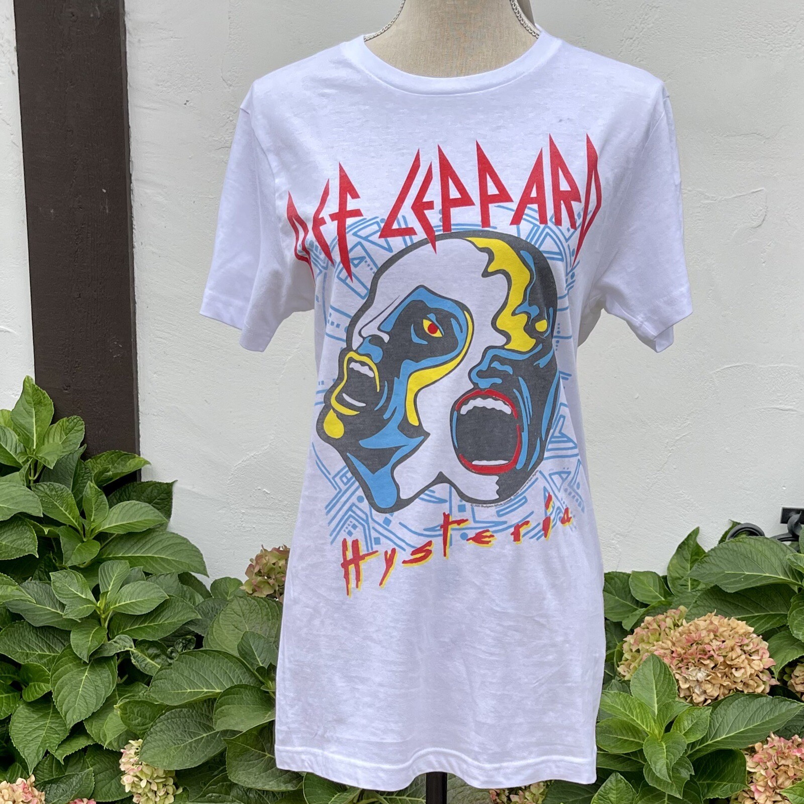 Def Leppard Hysteria T-Shirt Small NWT Soft 100% Cotton White ￼