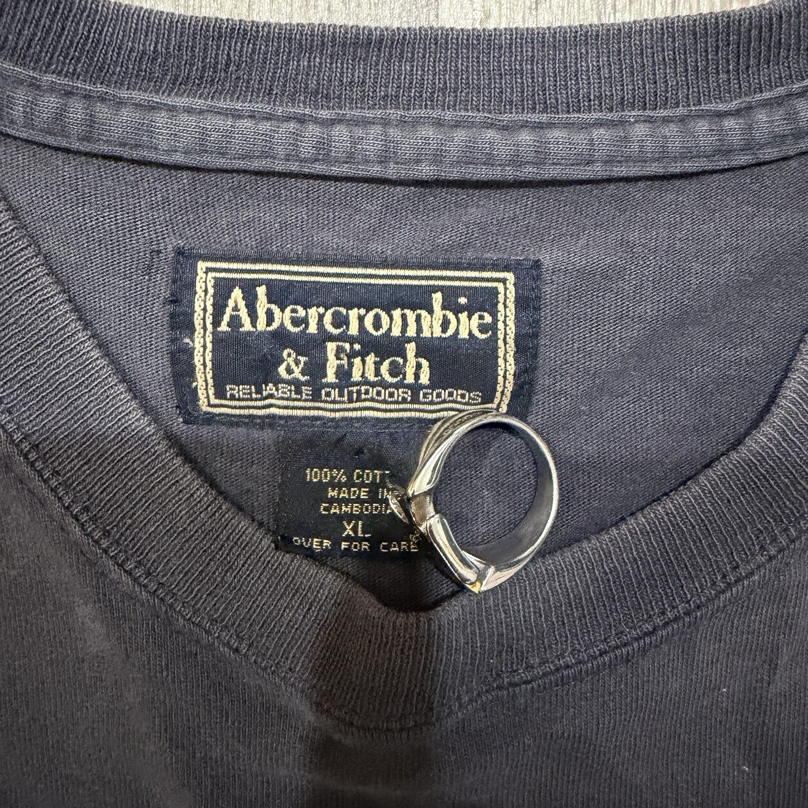 Abercrombie & Fitch Men's XL Gray Graphic Logo Crew Neck Short Sleeve Tee gallery