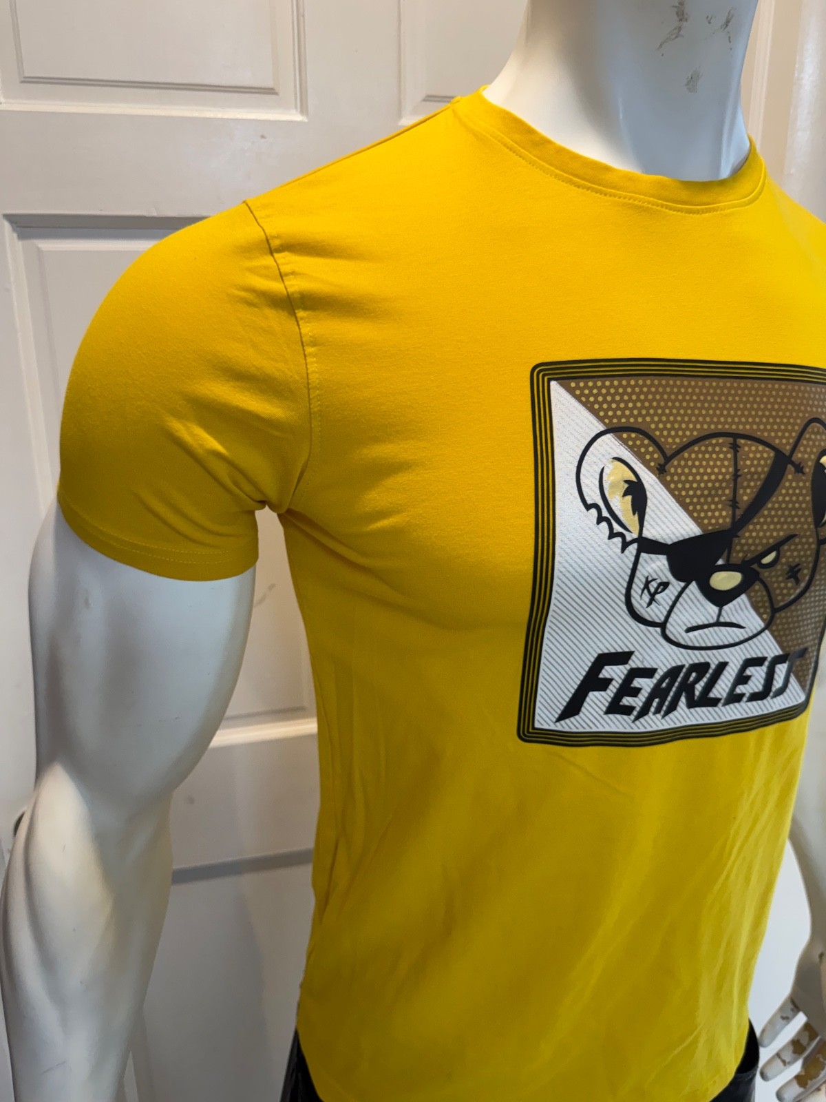 International Male Summer Men's Yellow Fearless Bear Crew-neck T-shirt size L gallery