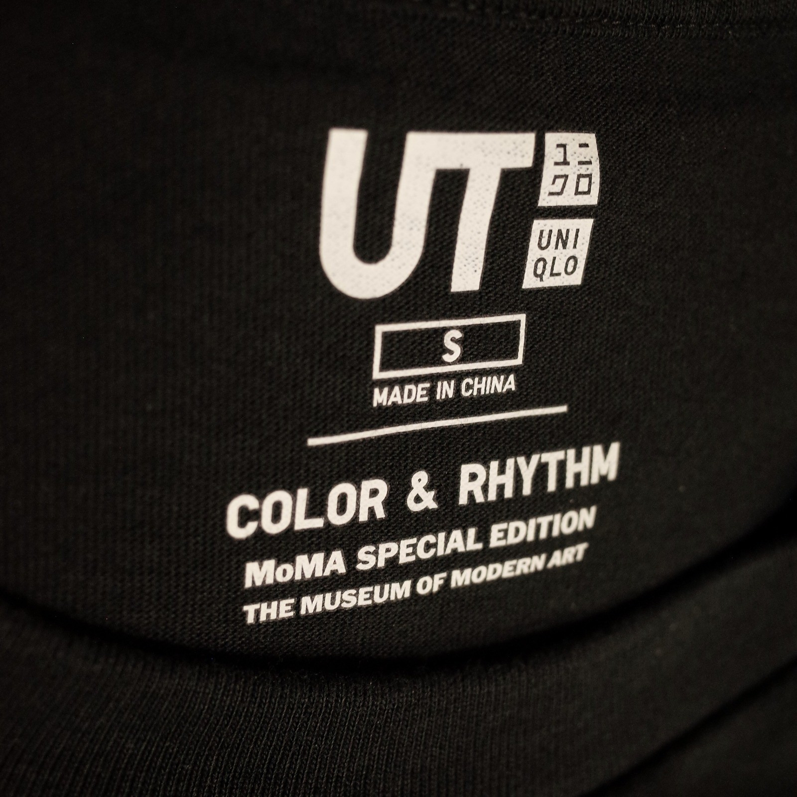 Uniqlo UT MOMA Special Edition Pocket T-Shirt Small Color & Rhythm Modern Art gallery