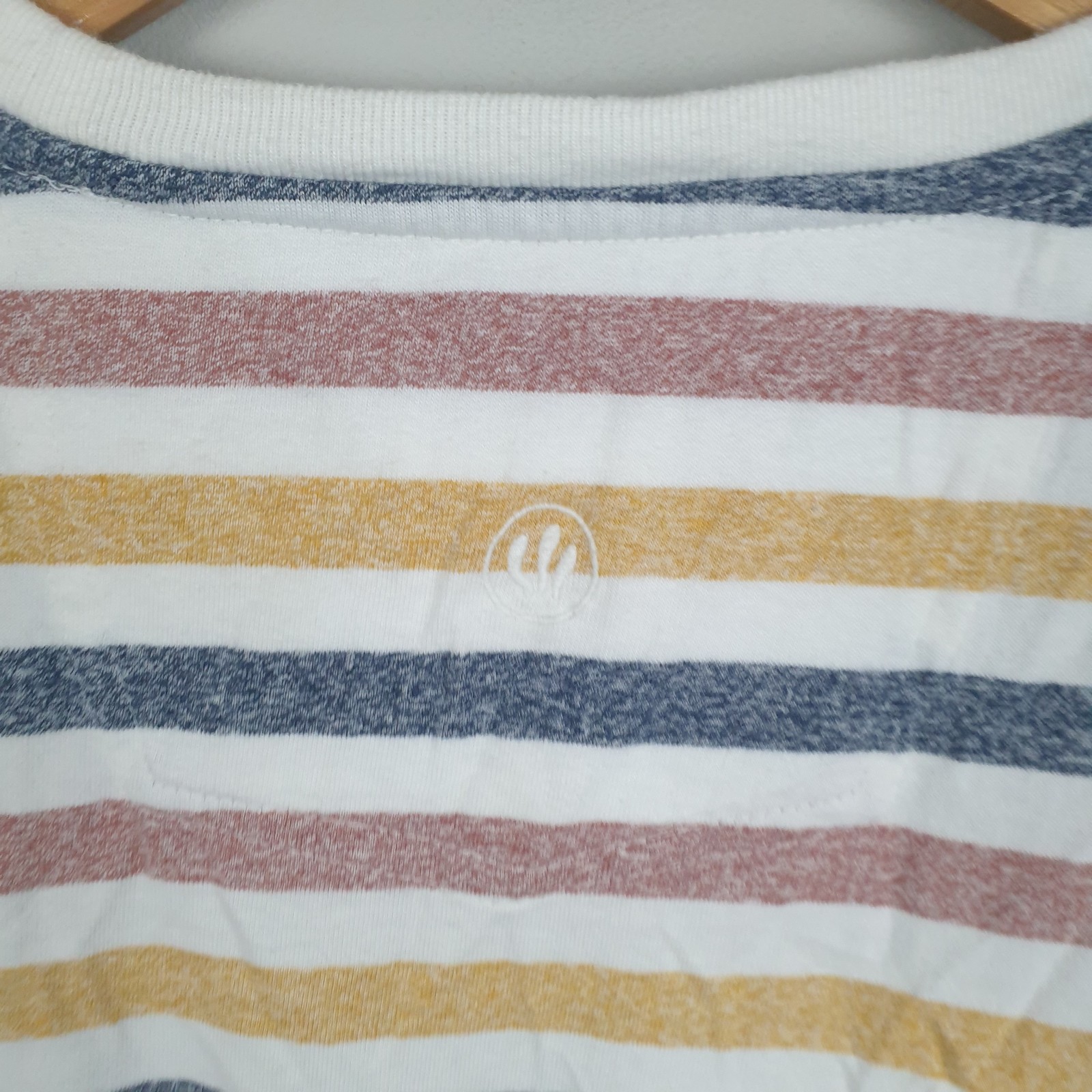 FatFace T Shirt Mens Medium Multicoloured Stripe Print Soft Feel Relaxed Coastal gallery