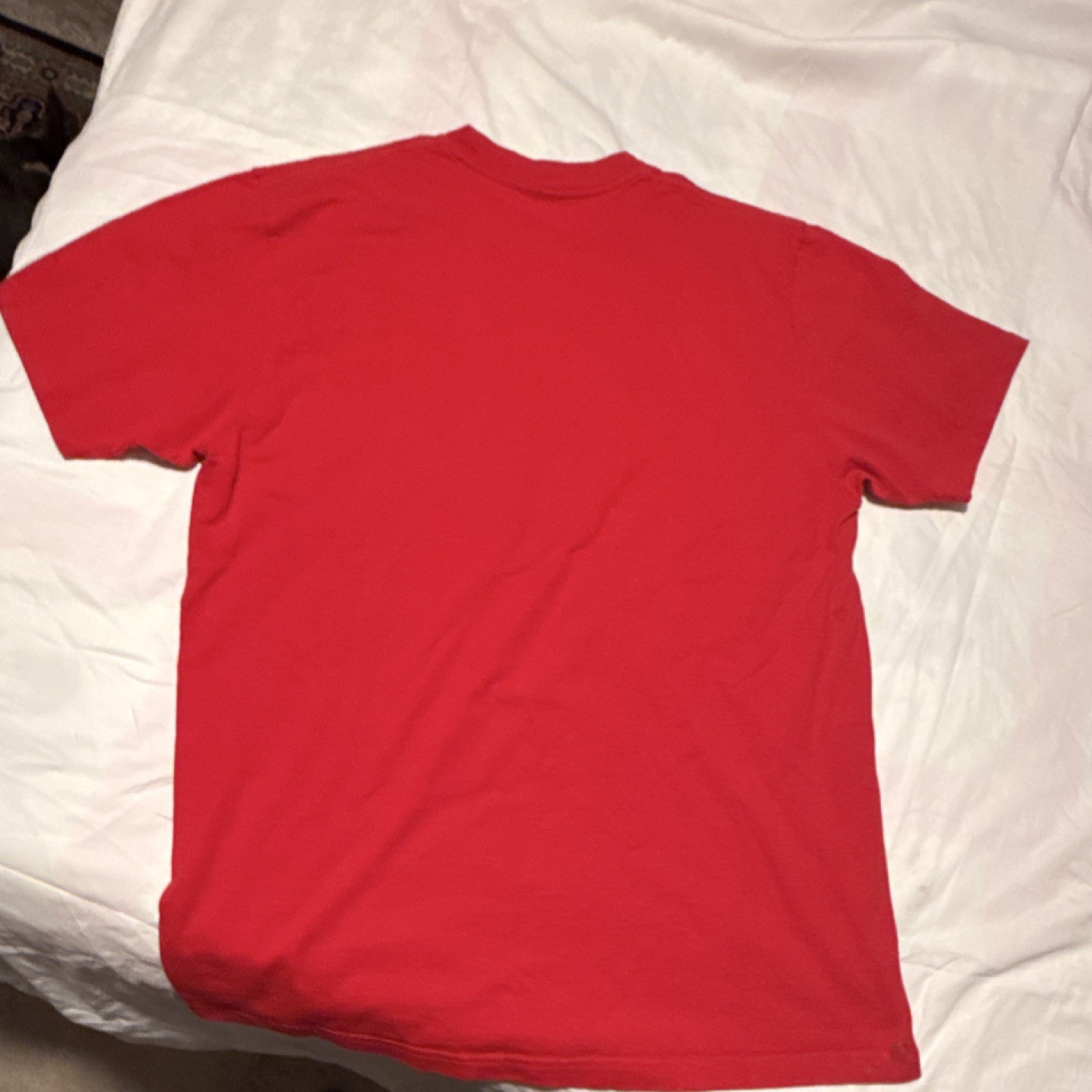 Supreme Guts T-Shirt in red from the Fall/Winter 2018 collection. gallery