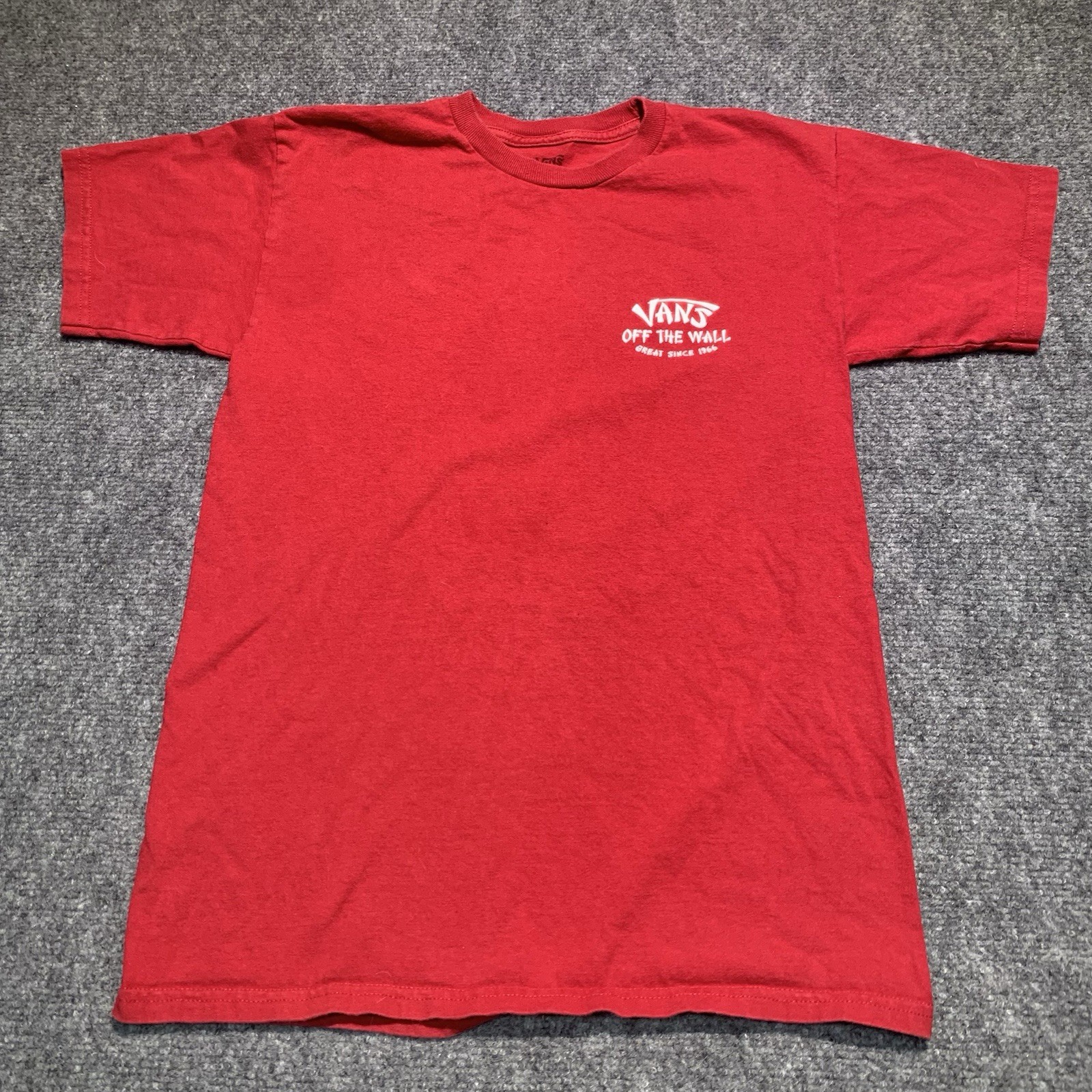 Vans Off The Wall Skateboarding T Shirt Men’s Small Red Great Wall of China Tee