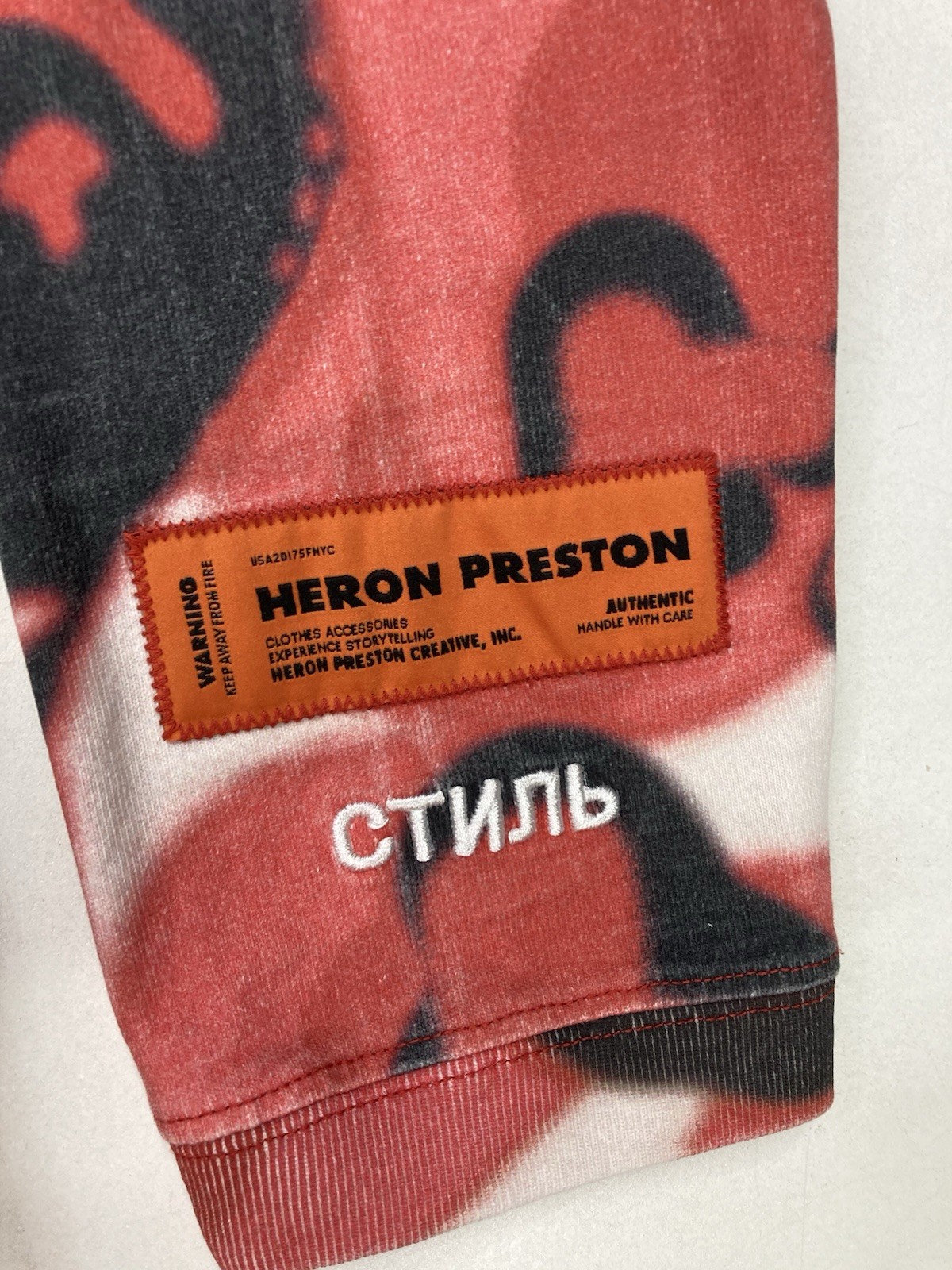 Heron Preston Washed Camo T-shirt Men Small Oversized Red Long Sleeve gallery