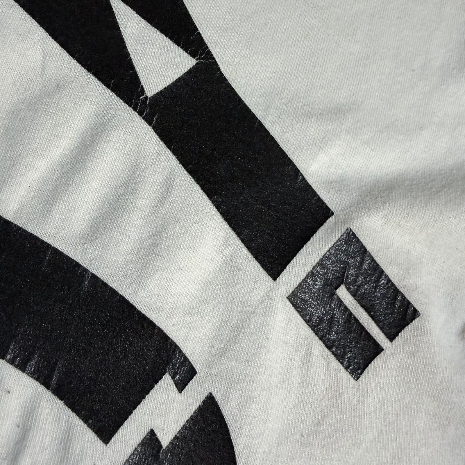 Stüssy Mens T-Shirt Logo Spellout Off White Black Size Large Graphic Logo Y2K gallery