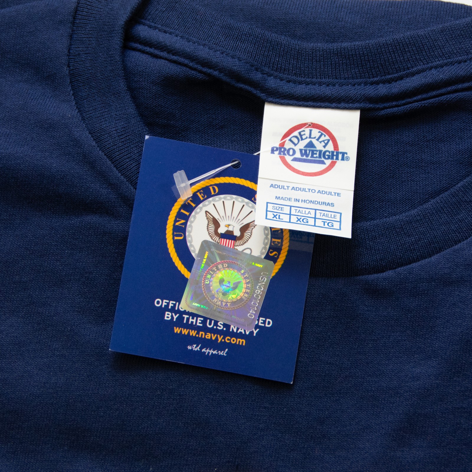U.S. Navy Emblem Men's Graphic Print Long Sleeve T-Shirt in Navy, XL gallery