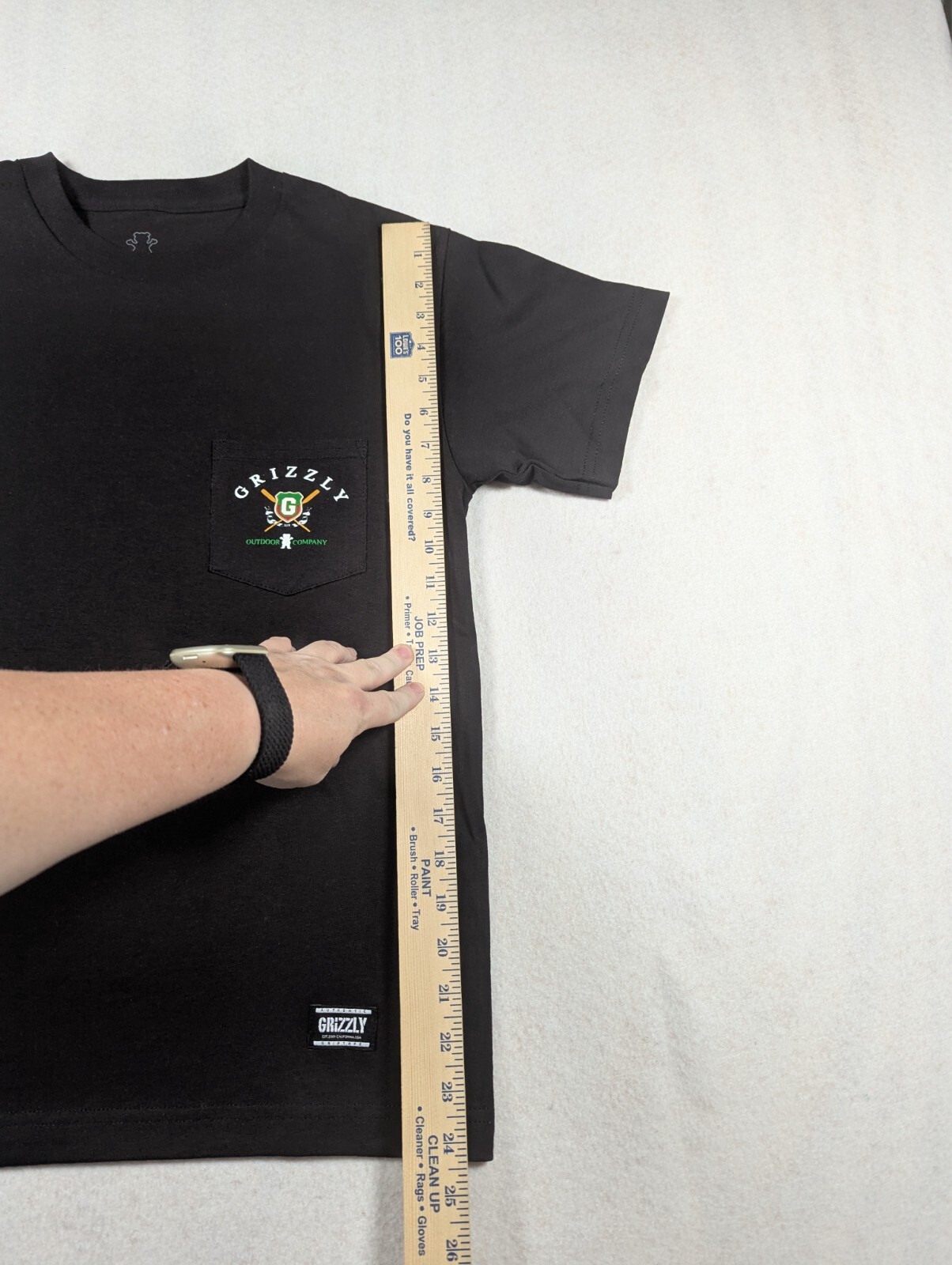 Grizzly - Outdoor Company - Black Classic Tee / T-Shirt - Size: S gallery