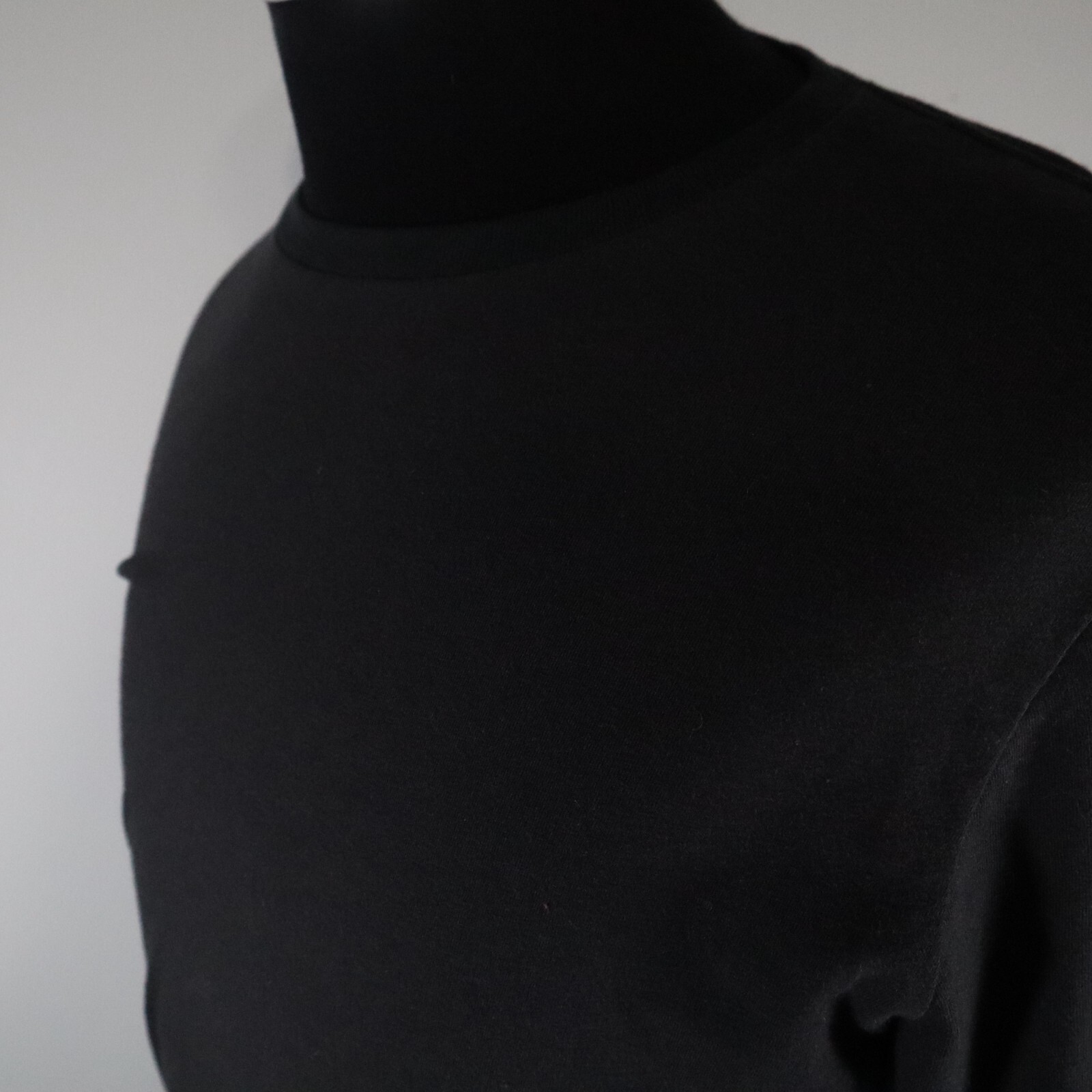 Under Armour Shirt Mens Small Heatgear Loose Activewear Long Sleeve Indianapolis gallery