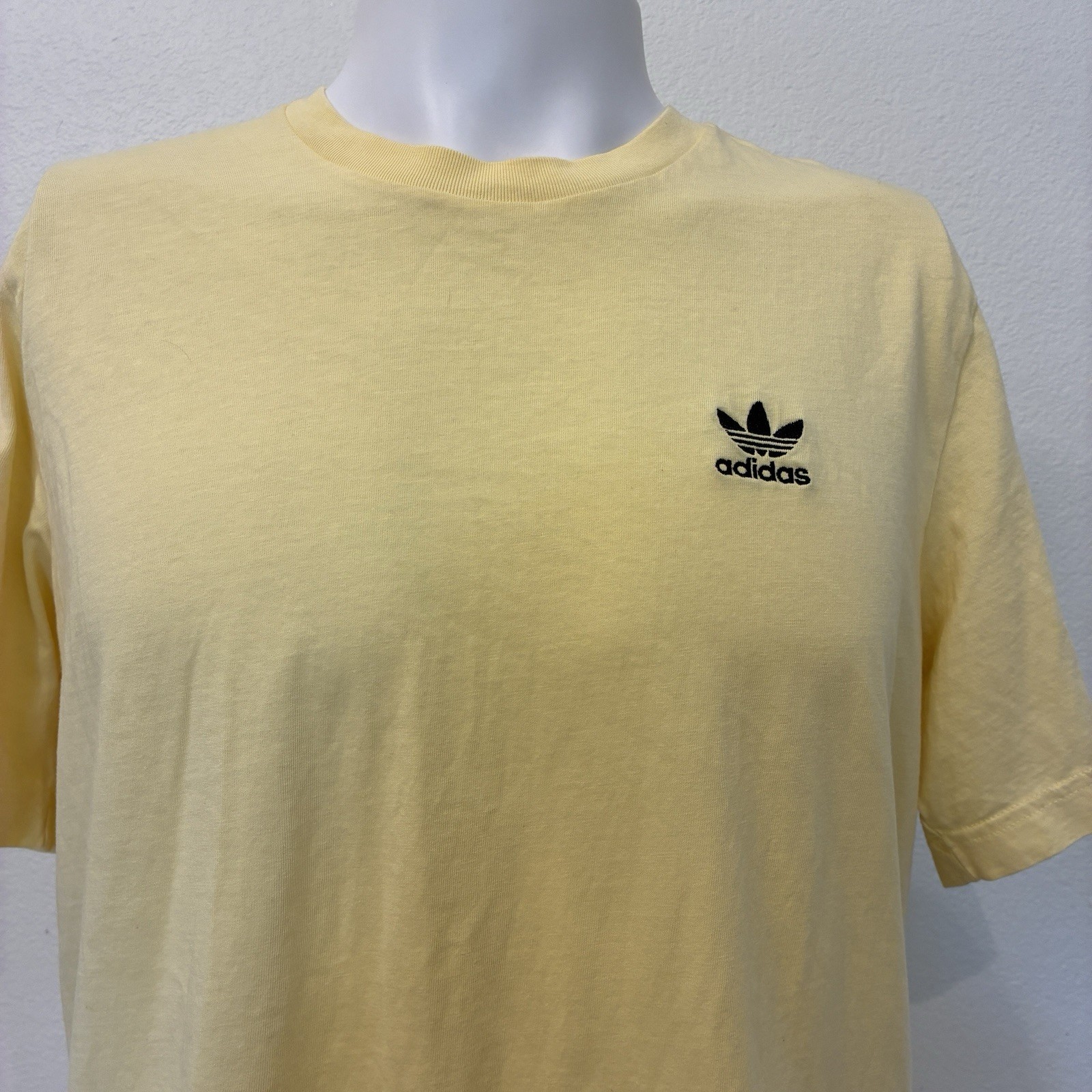 Adidas Men's Trefoil Essentials Short Sleeve T-Shirt Size L Pale Yellow Classic gallery
