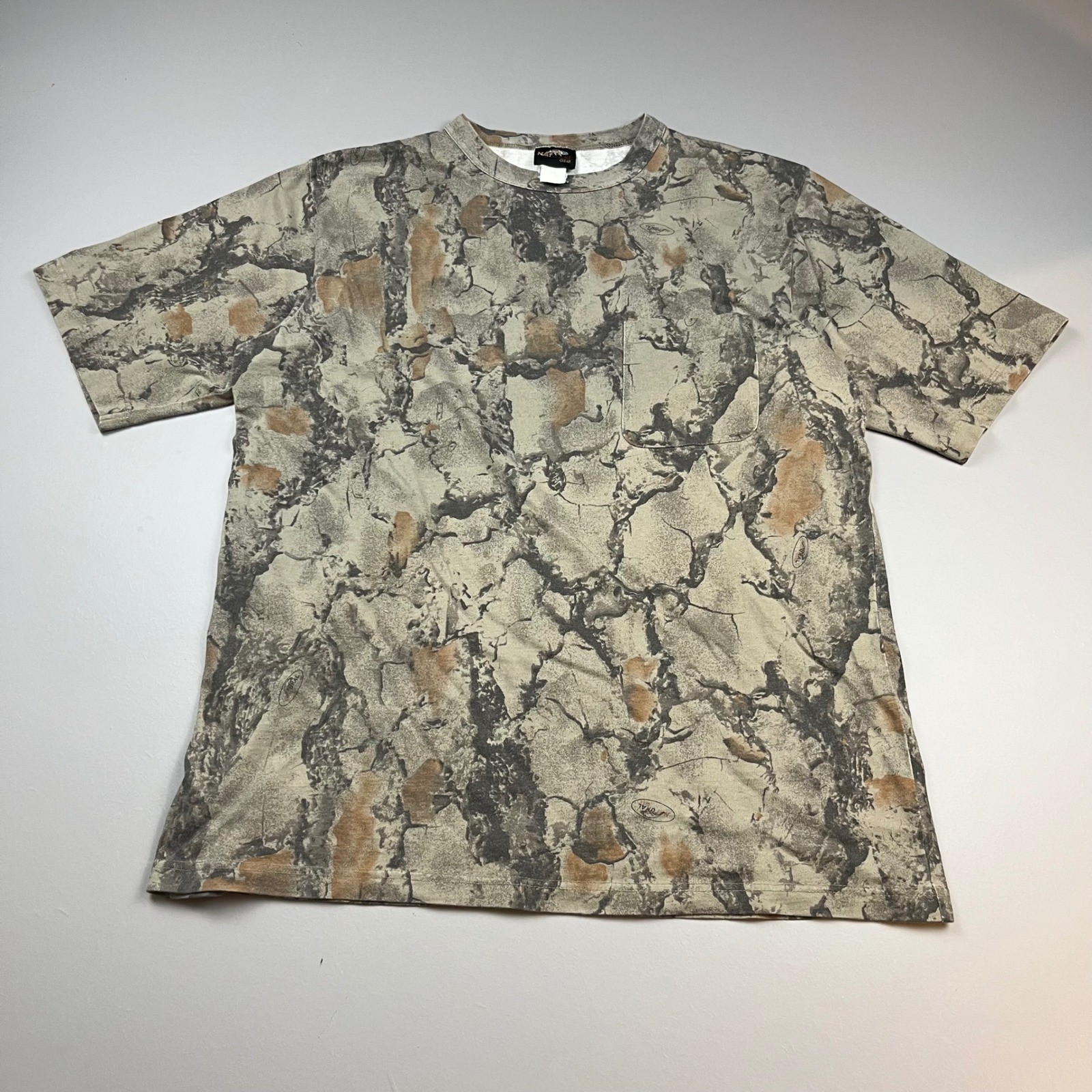 VTG Natural Gear Pocket T-Shirt Mens XL Brown Tan Camo Bark Hunting Short Sleeve gallery