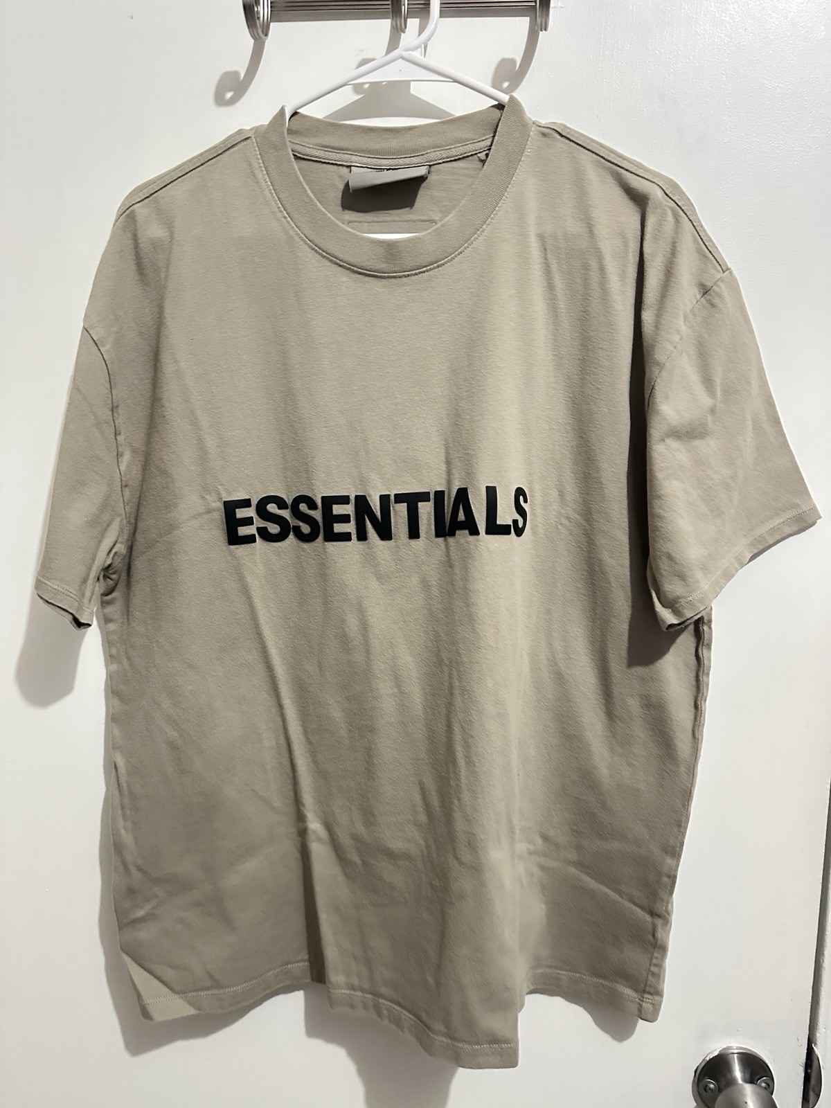 Fear Of God Essentials T Shirt Size Small Men’s Taupe