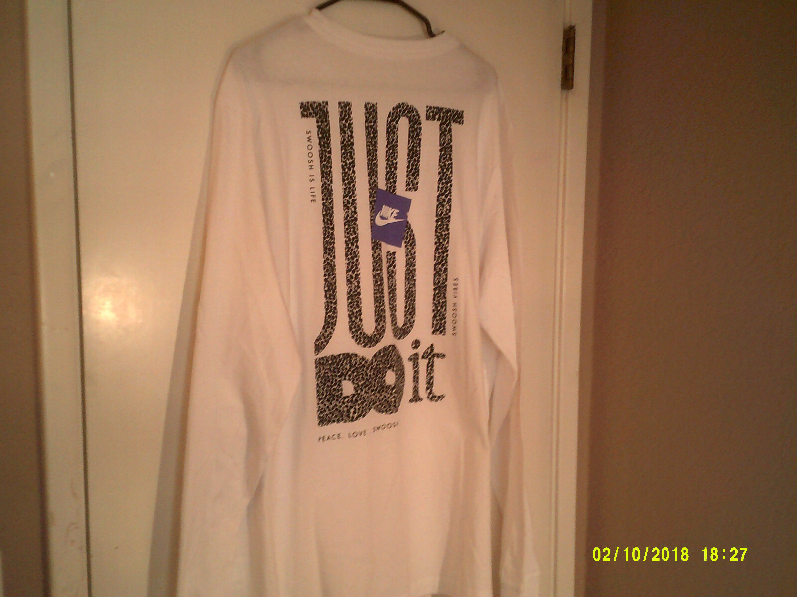NEW NIKE SPORTSWEAR "Brand Riffs LS Tee" MEN'S WHITE MULTI-COLOR T-SHIRT 2XL gallery