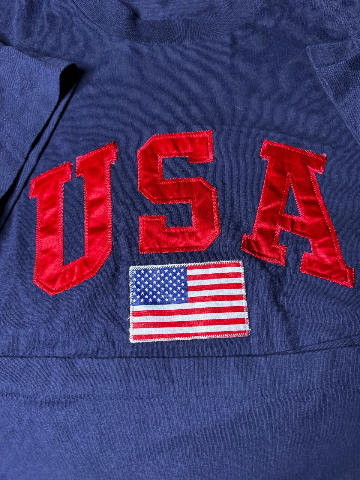 Vintage embroidered single stitch USA flag navy blue and red T-Shirt gallery