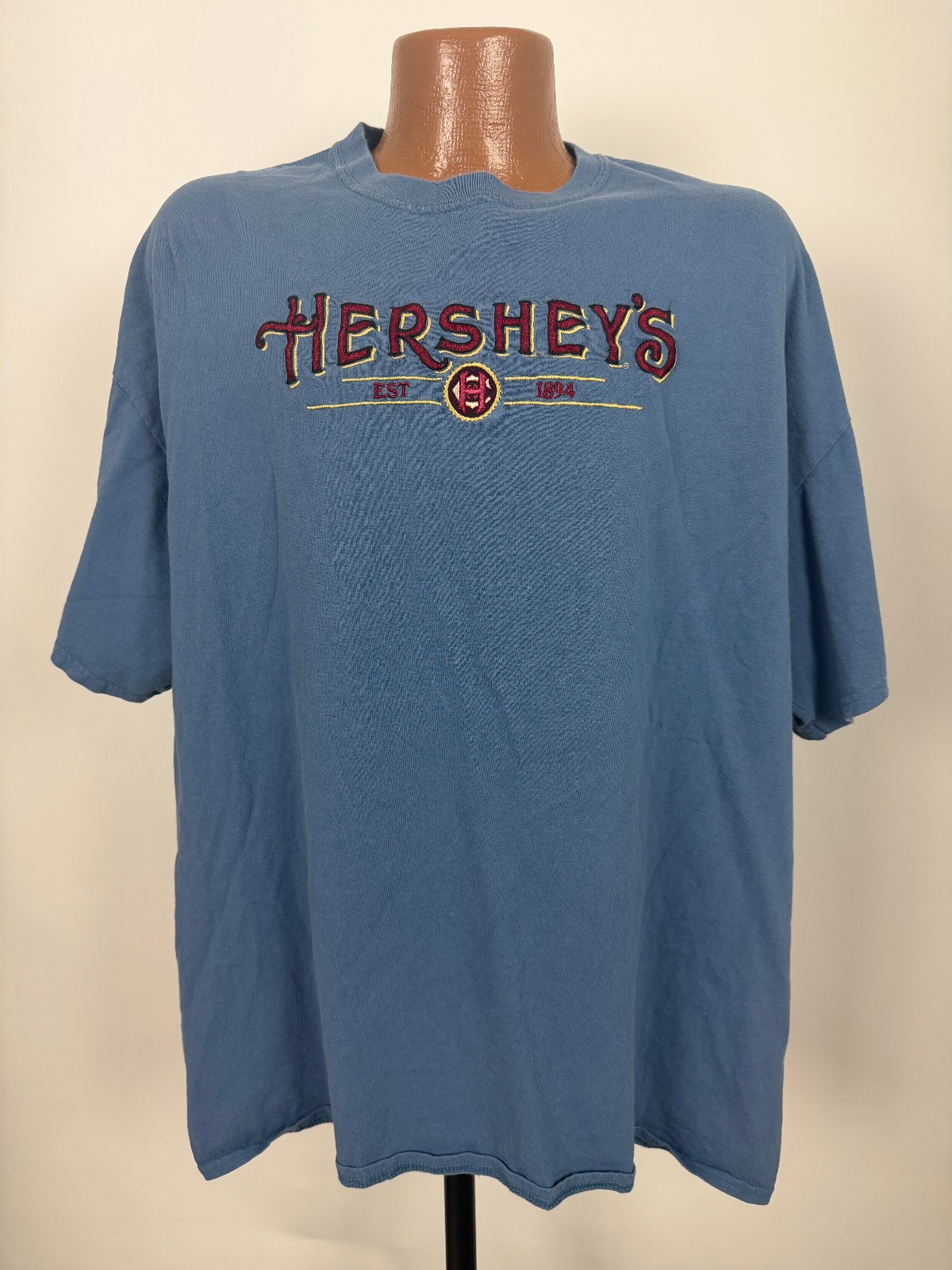 Hersheys Shirt XXL Milk Chocolate Pennsylvania Embroidered Est 1894 Vintage Y2K gallery