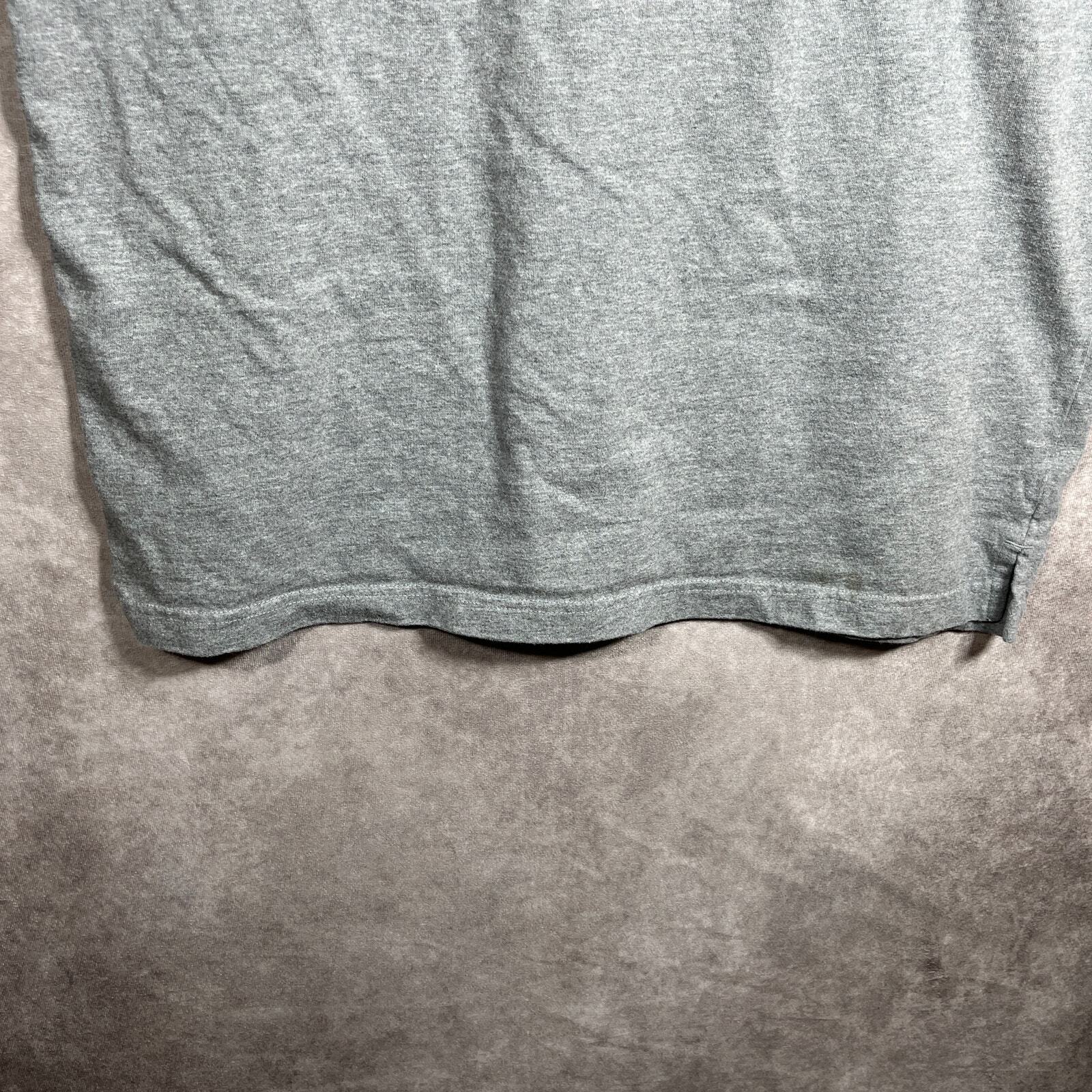Duluth Trading Co. T-Shirt Mens Large Gray Short Sleeves Trim Fit Crew Neck Work gallery