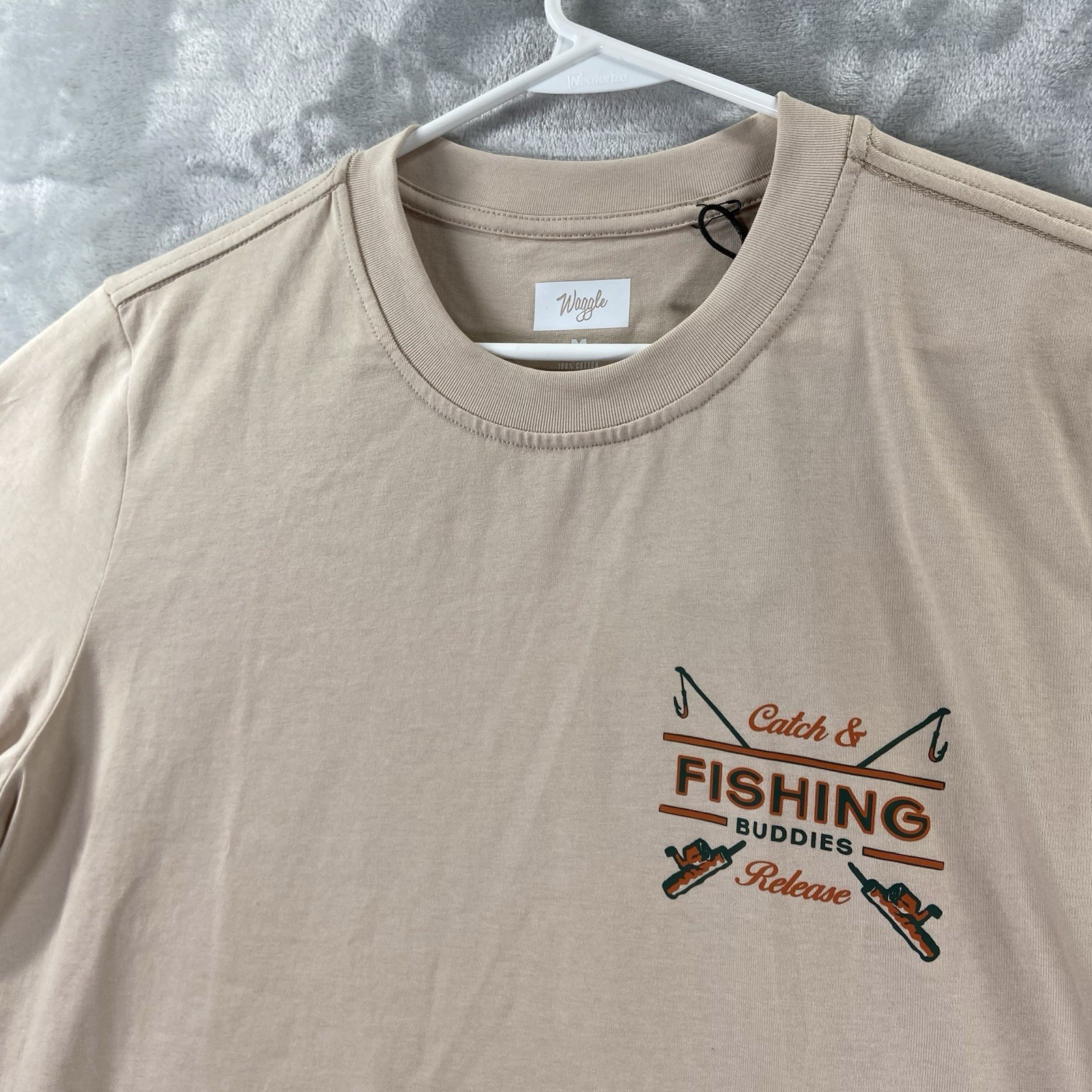 Waggle T-Shirt Mens Medium Graphic Tee Golf Fishing Buddies Crew Neck Tan NWT gallery